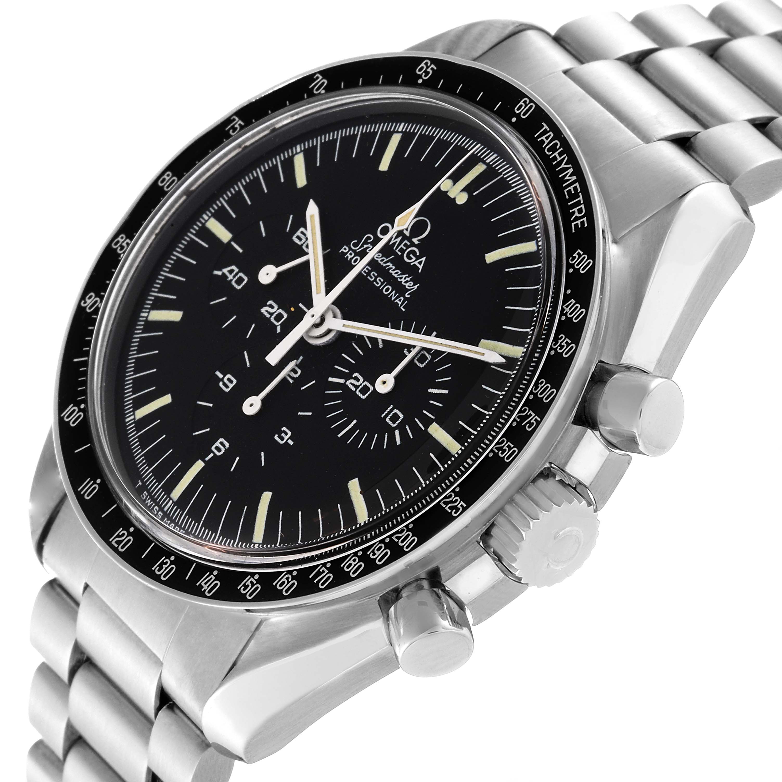 This image shows a close-up angle of an Omega Speedmaster 145.022 Men
s Stainless Steel Black Dial 145.022 Men
s Stainless Steel Black Dial watch, highlighting the face, bezel, crown, pushers, and metal bracelet.