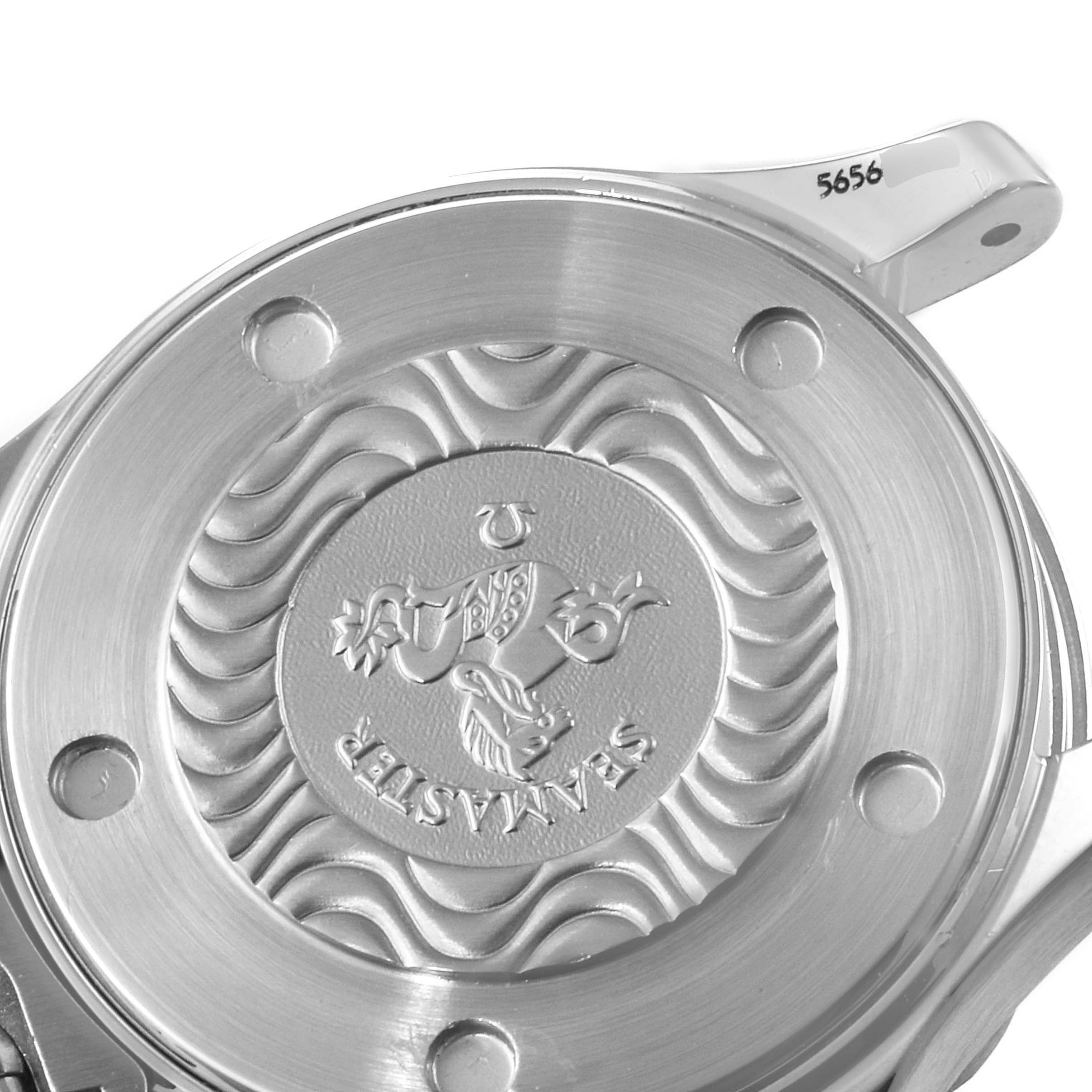 The image shows the back case of the Omega 2583.80.00 Women
s Stainless Steel Blue Dial 2583.80.00 Women
s Stainless Steel Blue Dial Seamaster Diver 300M 28mm Steel Ladies Watch 2583.80.00, featuring the Seamaster logo.