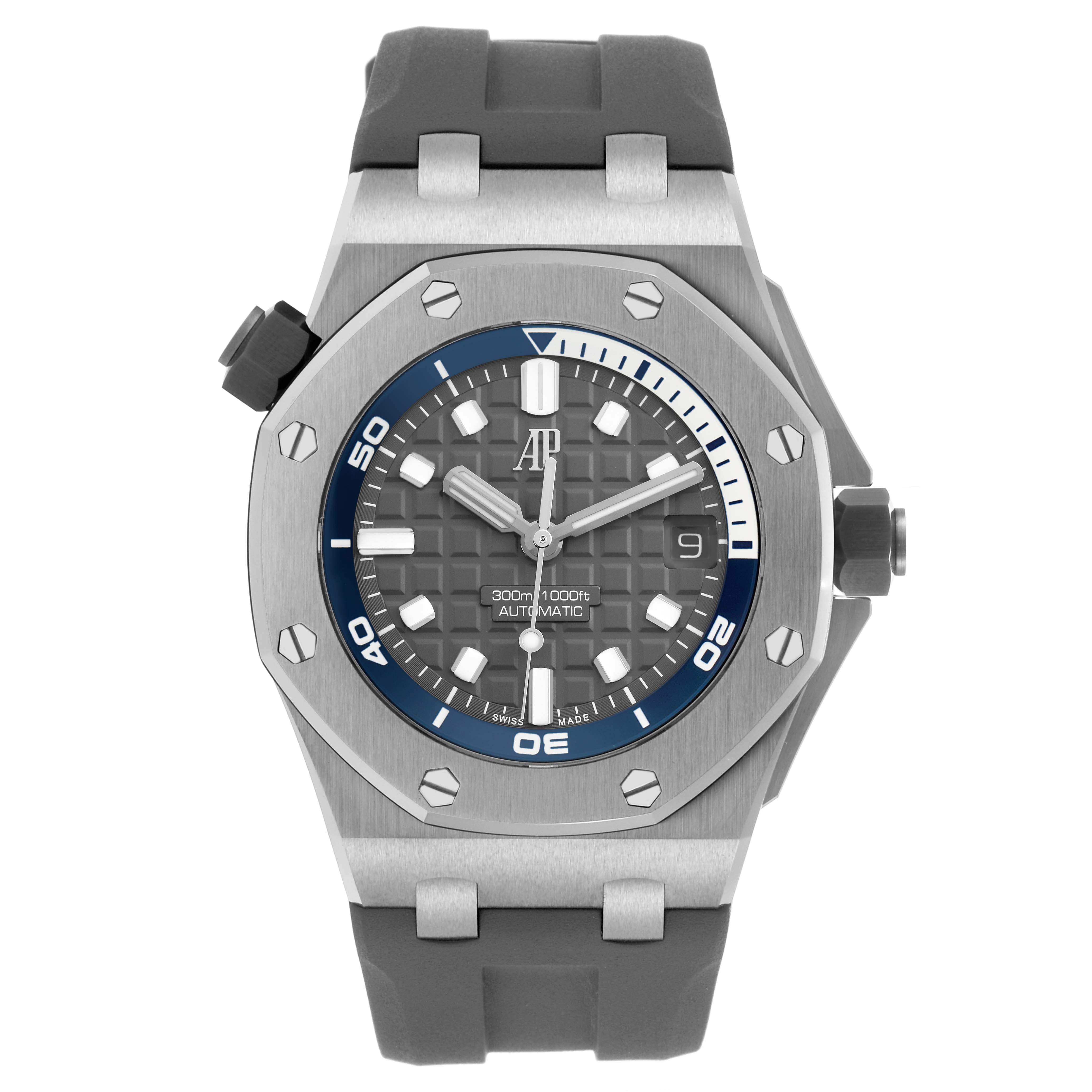 The Audemars Piguet Royal Oak Offshore 15720ST Men
s Stainless Steel Green Dial 15720ST Men
s Stainless Steel Green Dial watch is shown from a front angle, highlighting its bezel, dial, and strap.