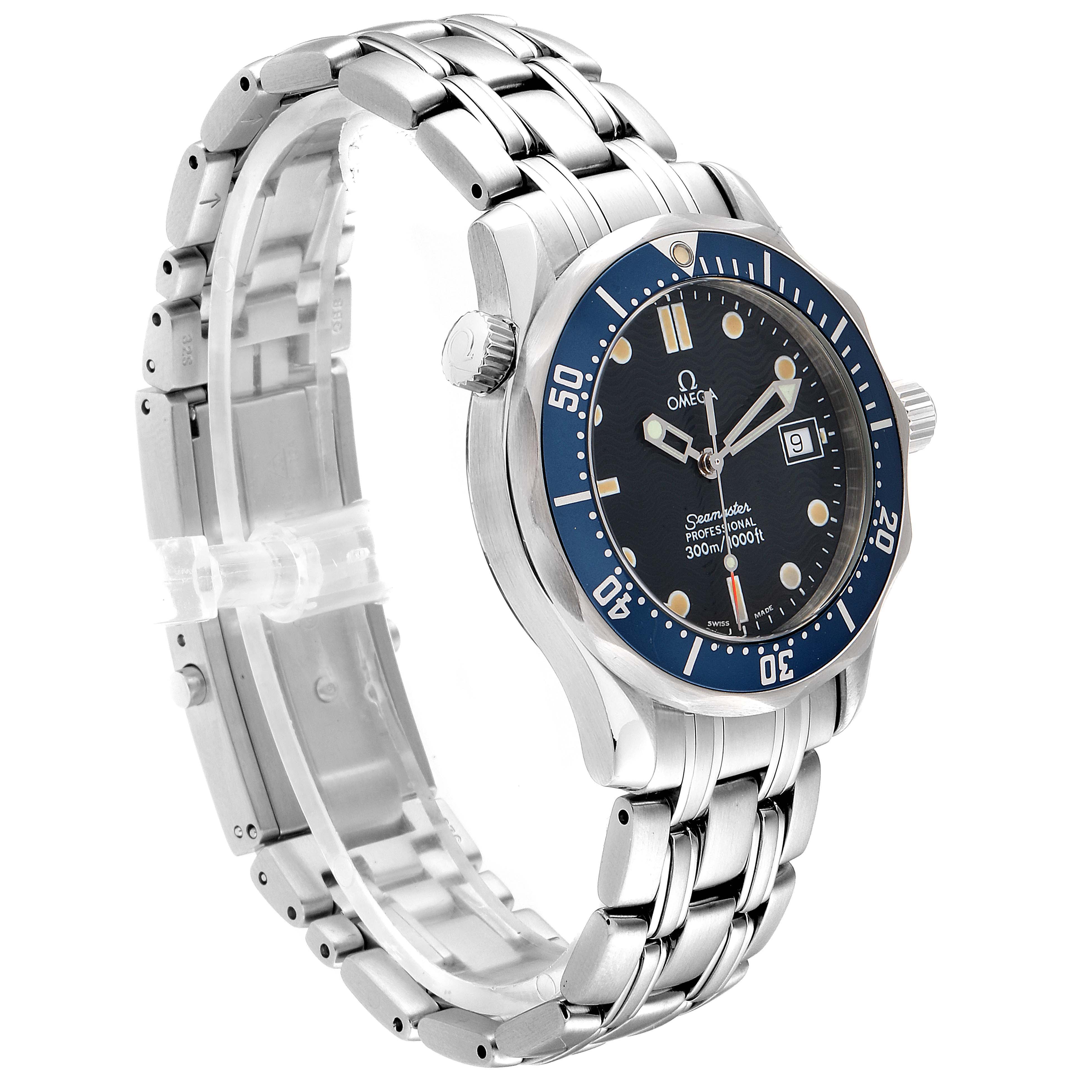 This image shows the Omega Seamaster 2561.80.00 Men
s Stainless Steel Blue Dial 2561.80.00 Men
s Stainless Steel Blue Dial watch at an angled view highlighting its face, bezel, crown, and stainless steel strap.