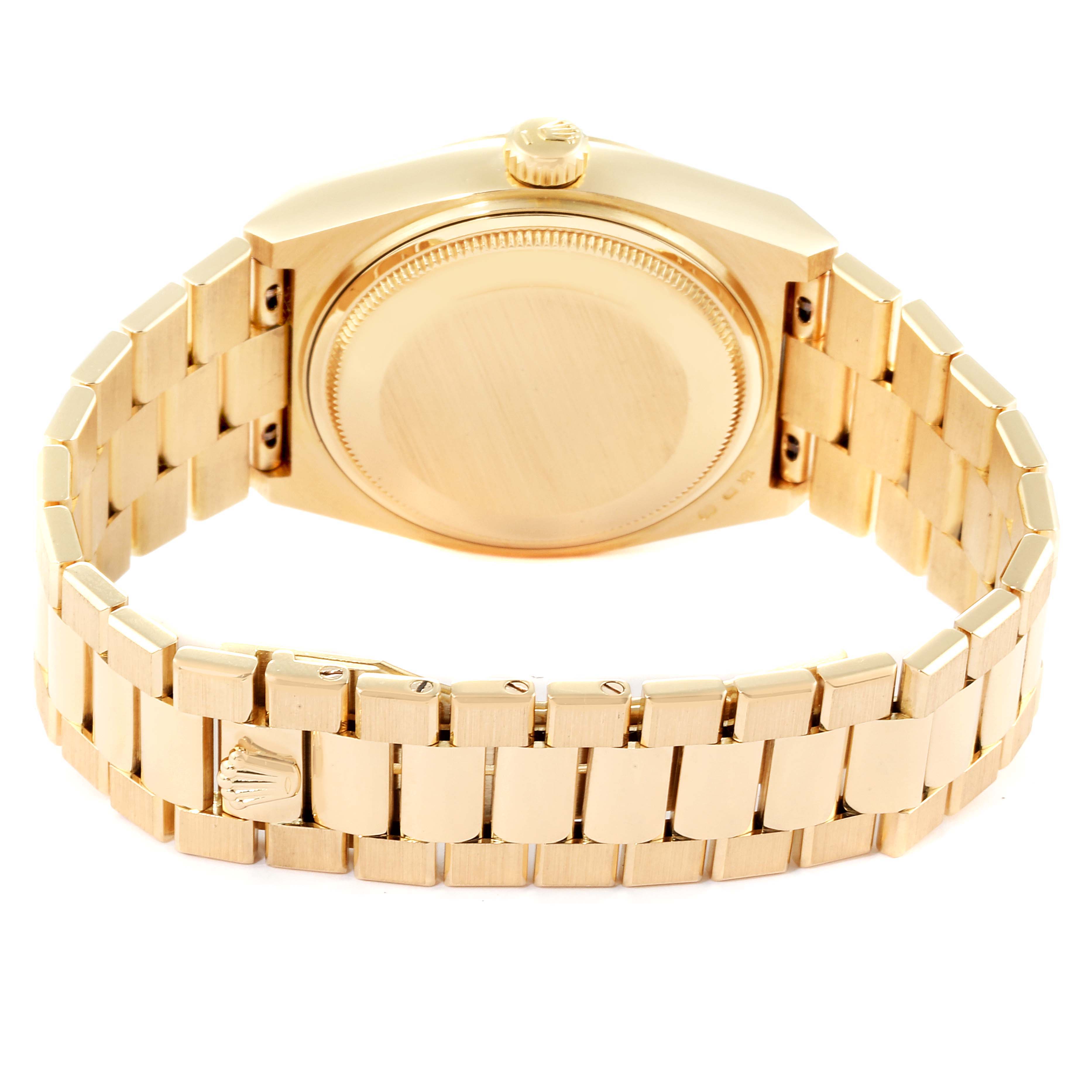 This image shows a rear view of the Rolex Oysterquartz 19018 Men
s Yellow Gold Champagne Dial 19018 Men
s Yellow Gold Champagne Dial watch, highlighting its case back and bracelet.