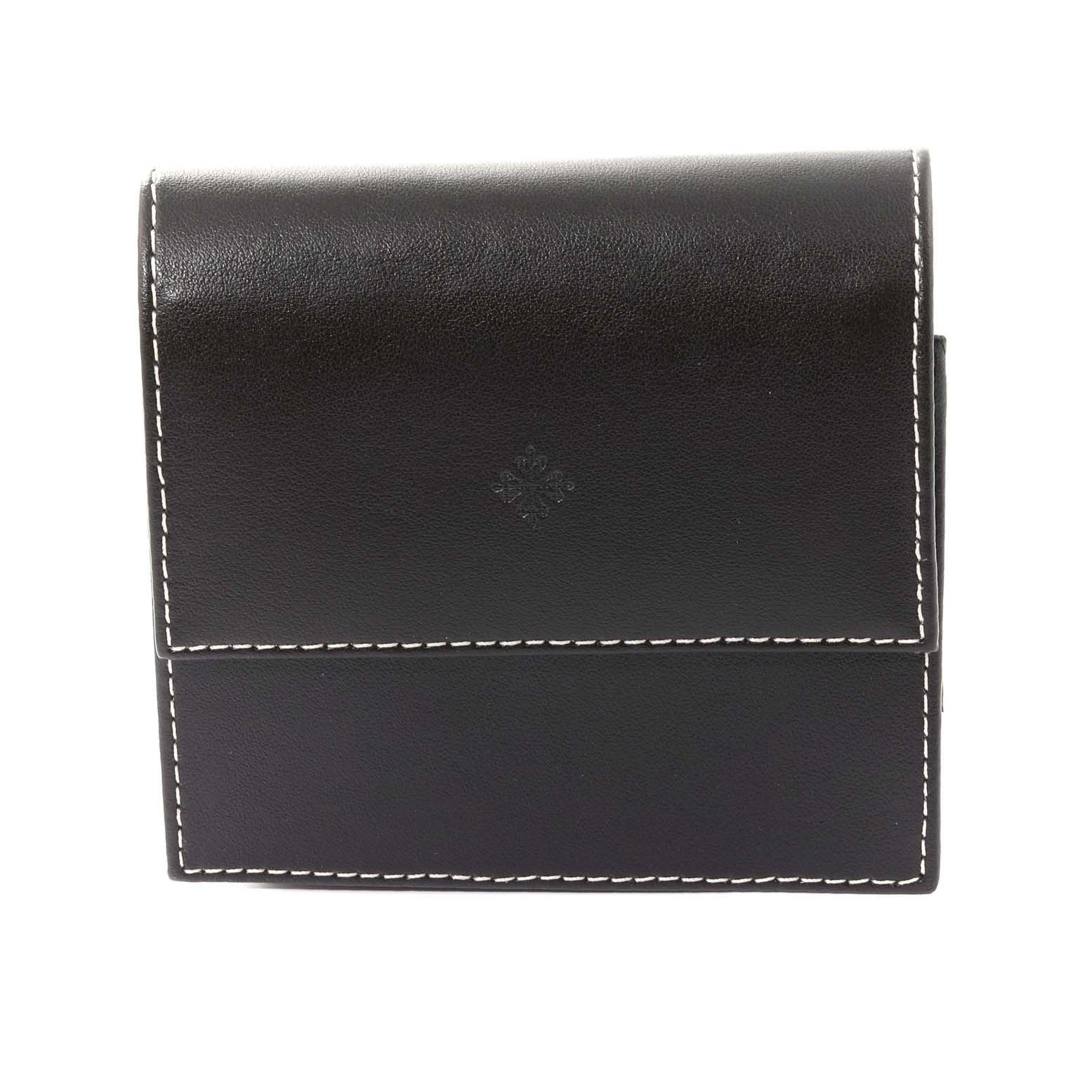 This is a Patek Philippe Calatrava 5196G Men
s White Gold Silver Dial 5196G Men
s White Gold Silver Dial model black leather watch case with white stitching, shown from the front.