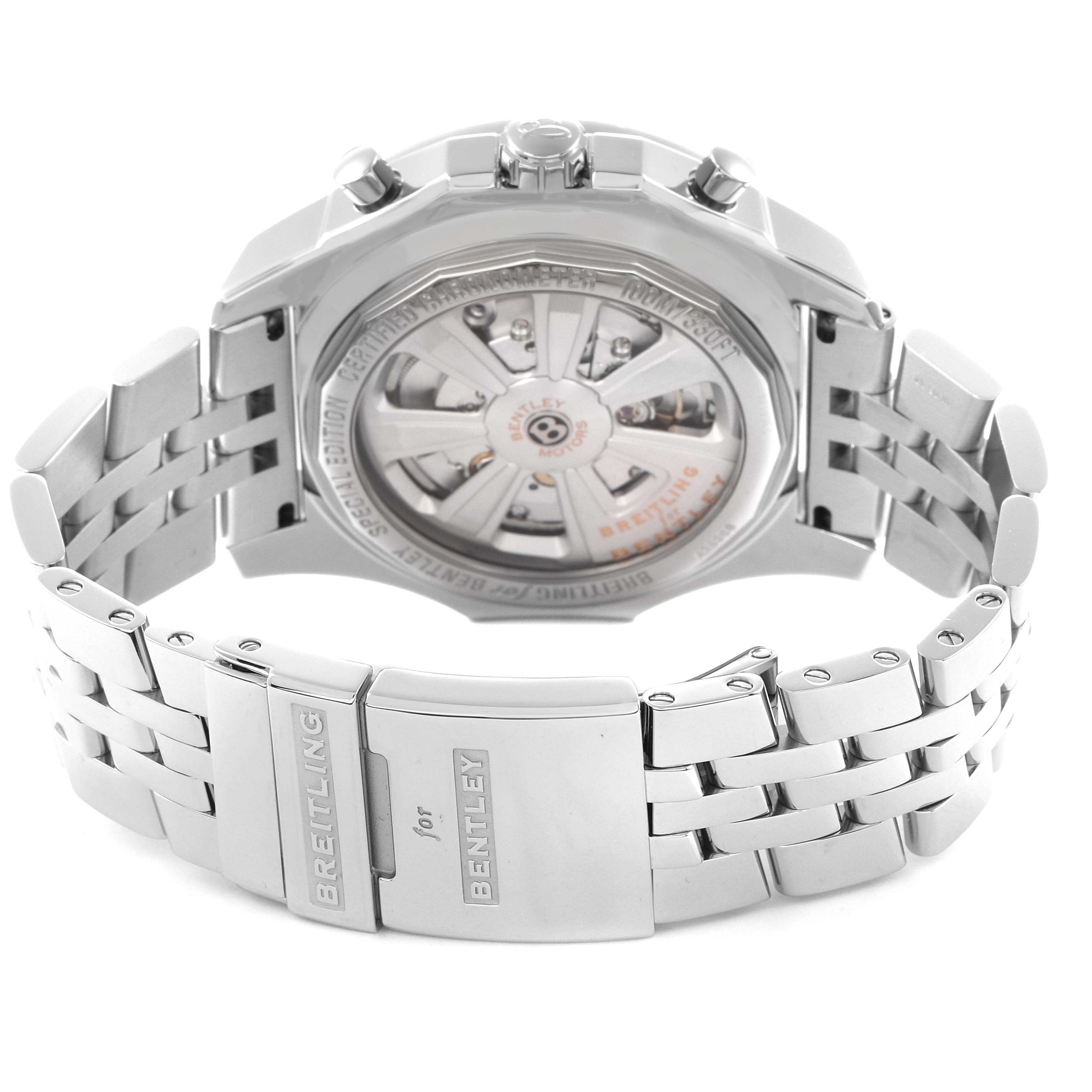 The image shows the back view of a Breitling Bentley model A25368 men
s watch, highlighting the caseback and bracelet with the "Breitling for Bentley" engraving.
