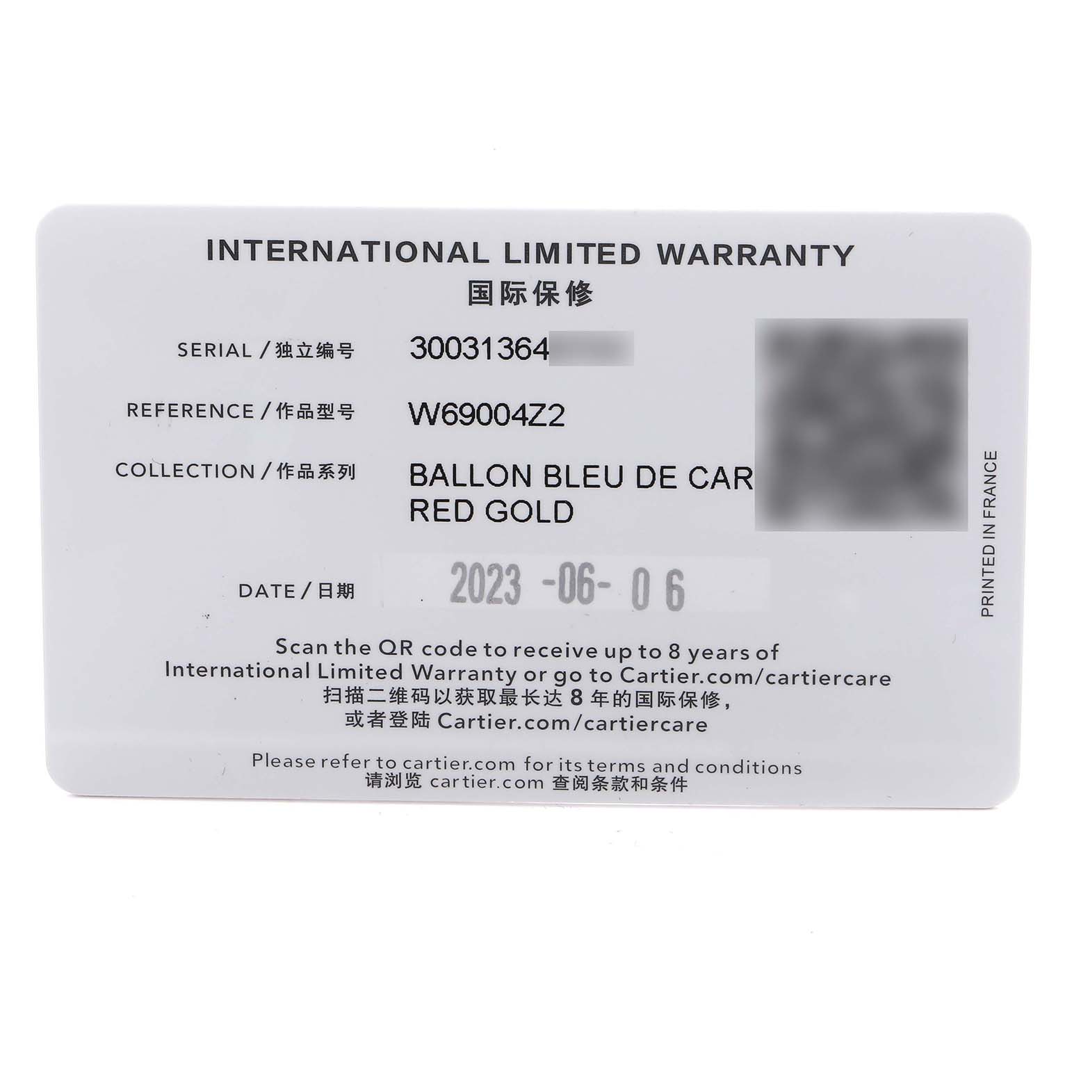 The image shows the international limited warranty card for a Cartier Ballon Bleu model W69004Z2 in red gold, highlighting serial number and warranty details.