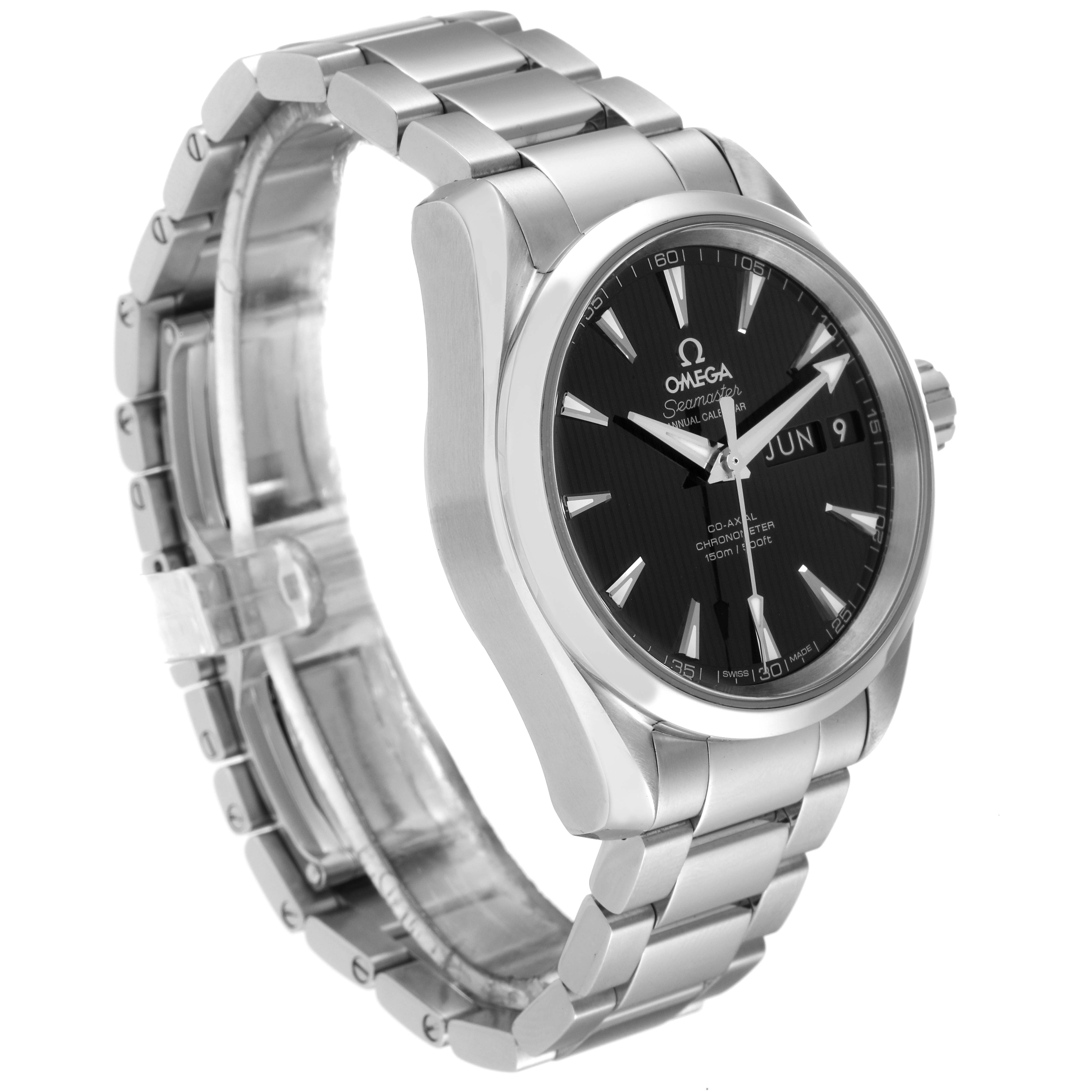 The image shows a side and front angle of the Omega Aqua Terra 231.10.39.22.01.001 Men's Stainless Steel Black Dial 231.10.39.22.01.001 Men's Stainless Steel Black Dial watch, highlighting the stainless steel bracelet and dial.