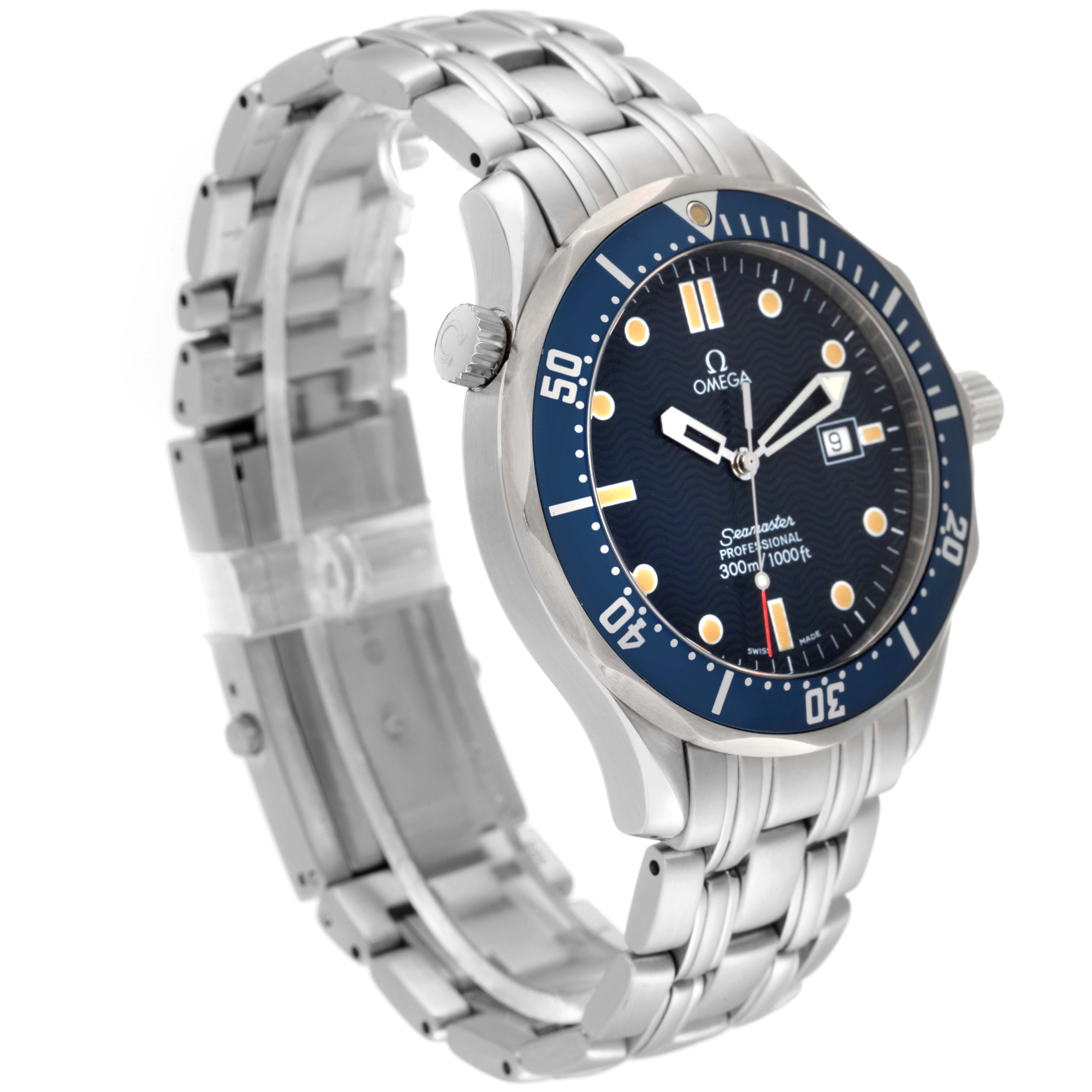 This image shows an Omega Seamaster 2541.80.00 Men's Stainless Steel Blue Dial 2541.80.00 Men's Stainless Steel Blue Dial watch angled to display its face, bezel, crown, and bracelet.