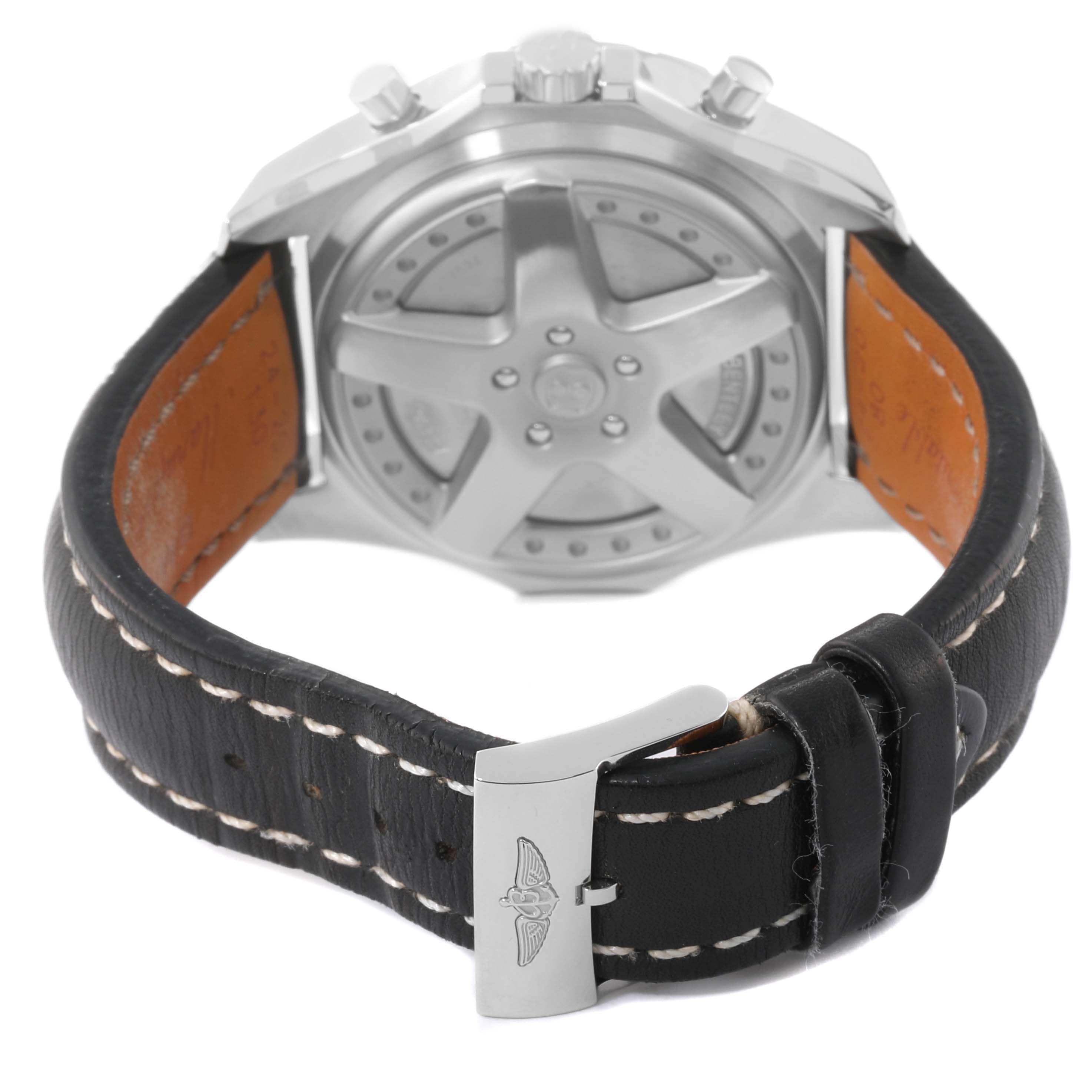The image shows the back of a Bentley model by Breitling, featuring the clasp and leather strap.