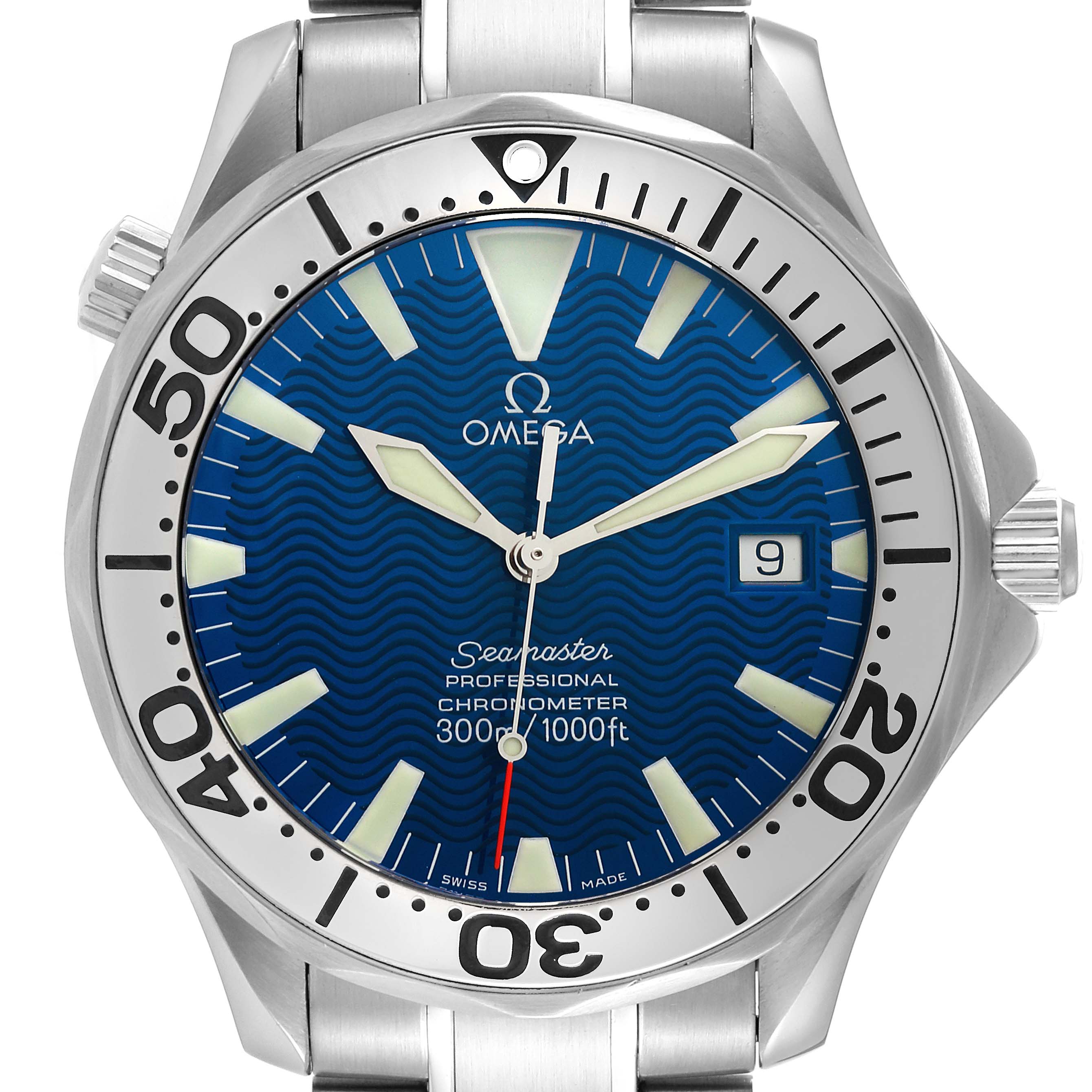 The image shows a close-up of the Omega Seamaster 2255.80.00 Men's Stainless Steel Blue Dial 2255.80.00 Men's Stainless Steel Blue Dial's blue dial, bezel, date window, and partial stainless steel bracelet.