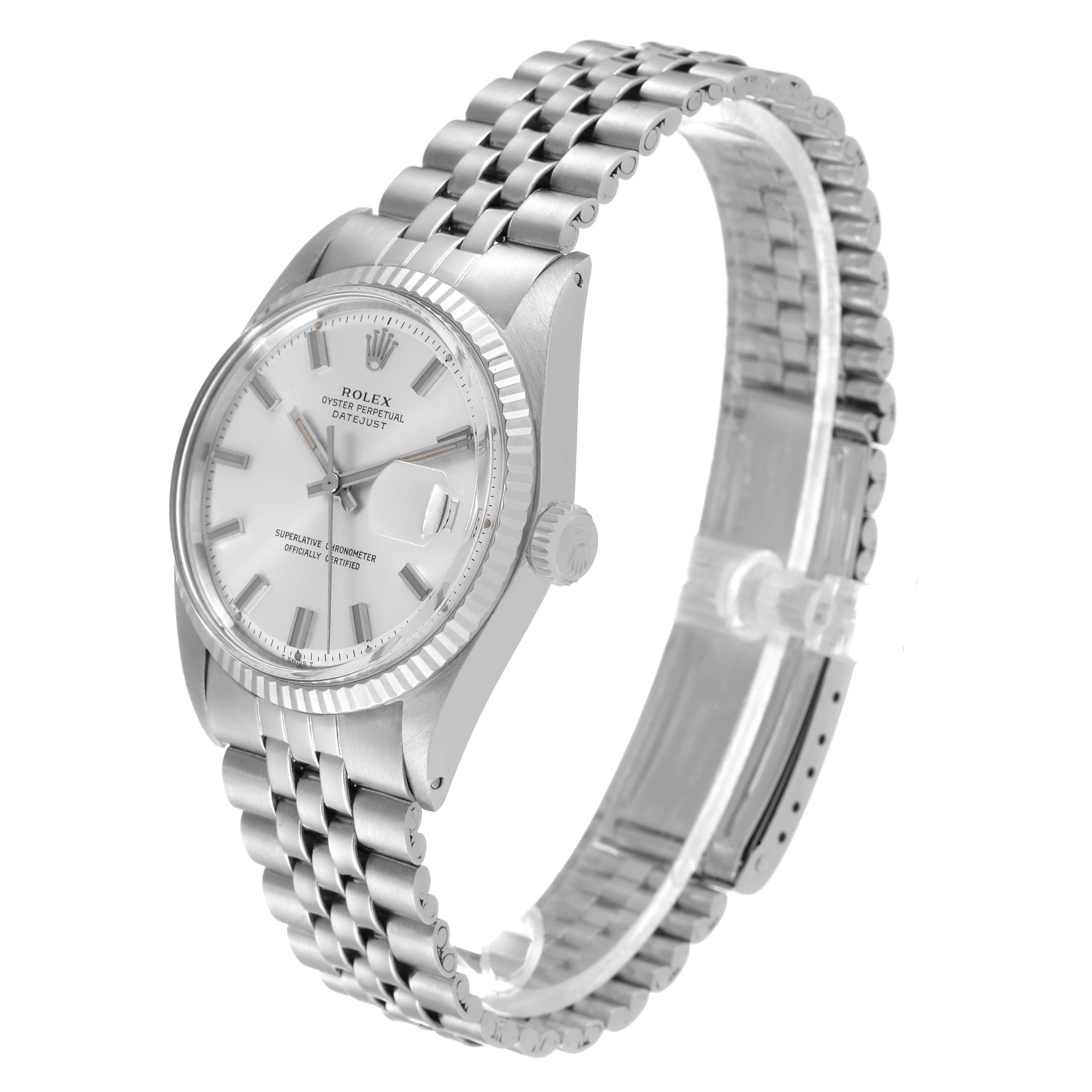 The image shows a side view of the Rolex Datejust 1601 Men
s Stainless Steel Silver Dial 1601 Men
s Stainless Steel Silver Dial watch, highlighting its face, bezel, crown, and bracelet.