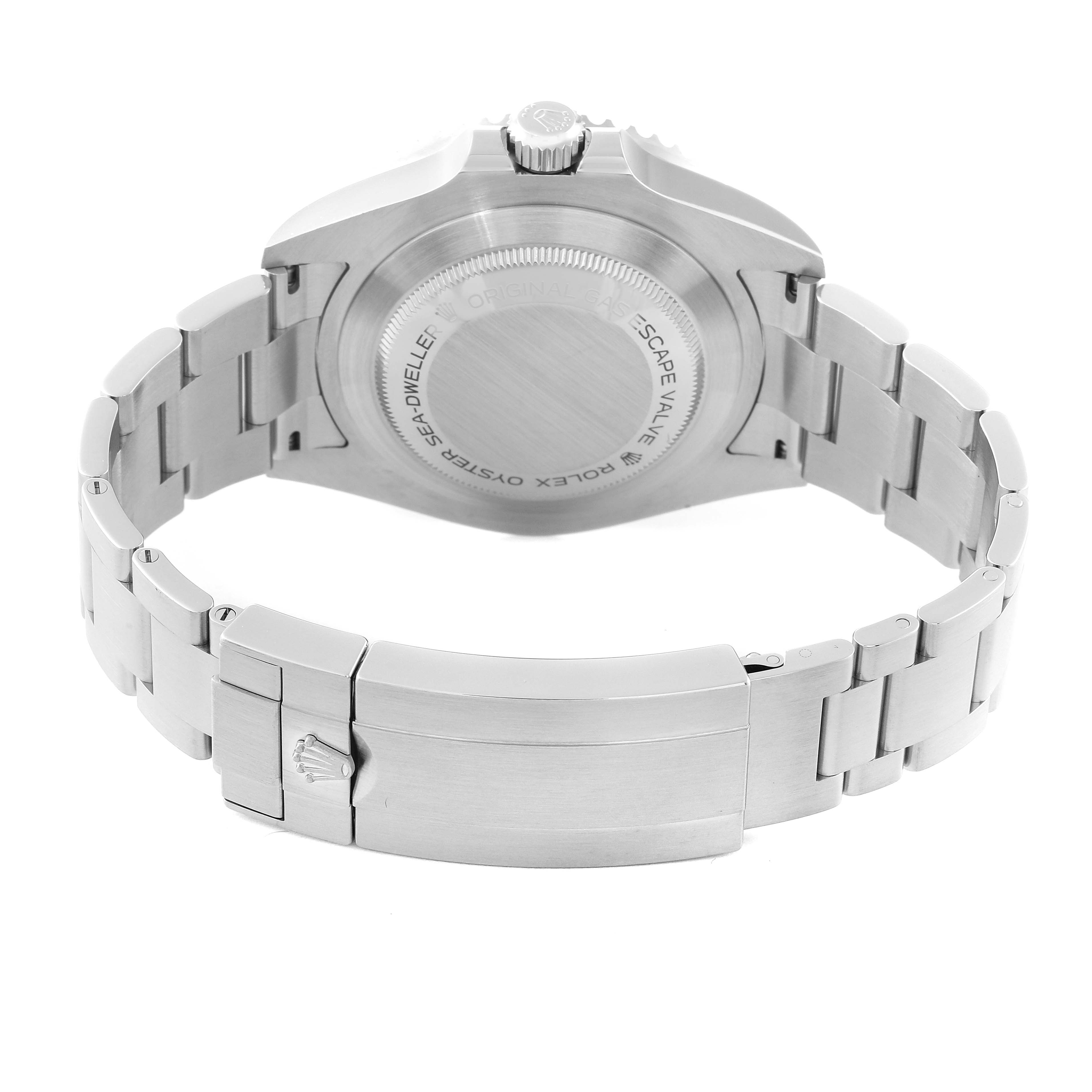 This image shows the back view and bracelet of the Rolex Sea-Dweller 126600 Men
s Stainless Steel Black Dial 126600 Men
s Stainless Steel Black Dial watch.