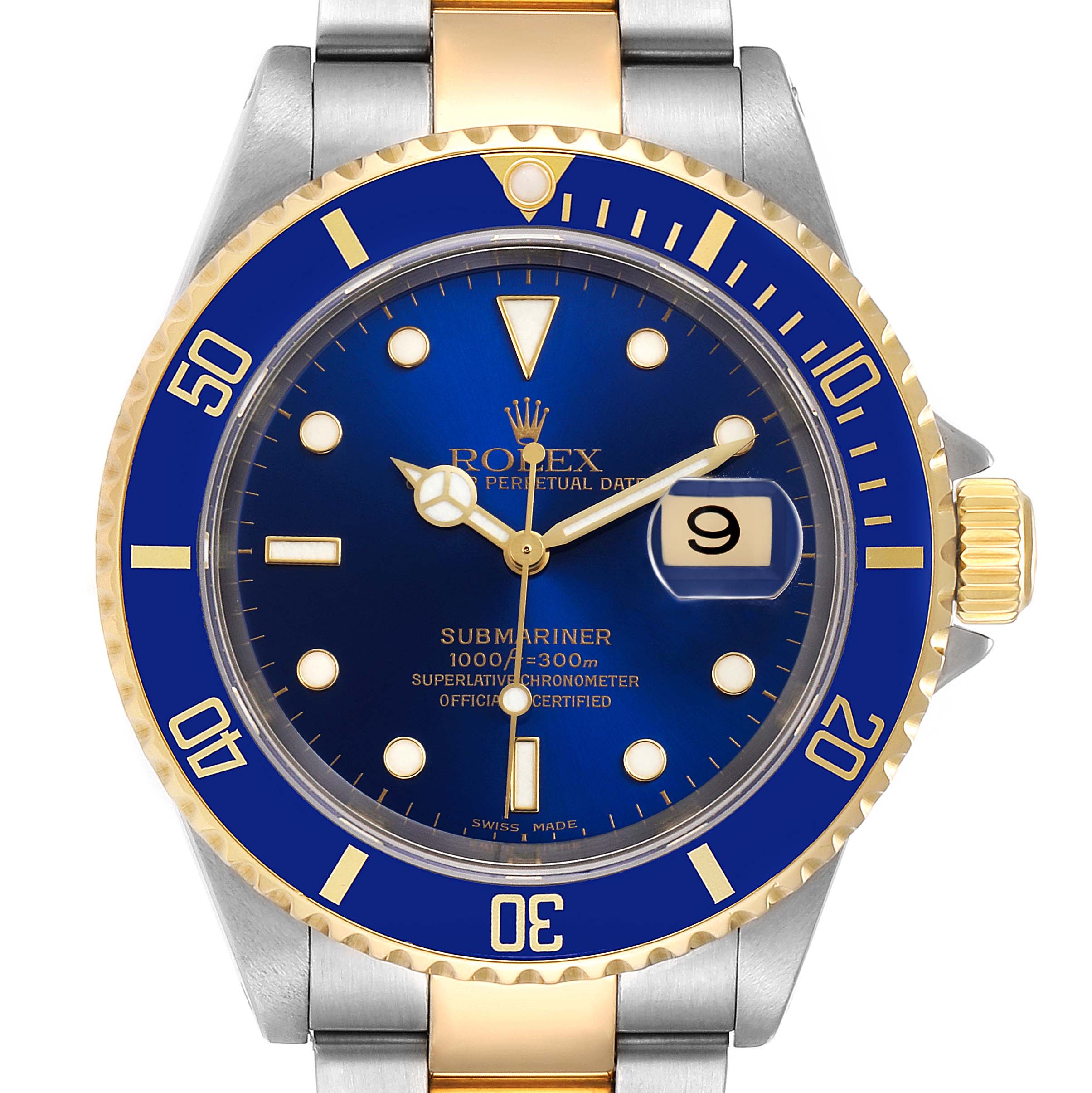 This image shows a front view of the Rolex Submariner 16613 Men
s Steel and Gold (two tone) Blue Dial 16613 Men
s Steel and Gold (two tone) Blue Dial, highlighting its blue dial, date window, and two-tone bezel and bracelet.