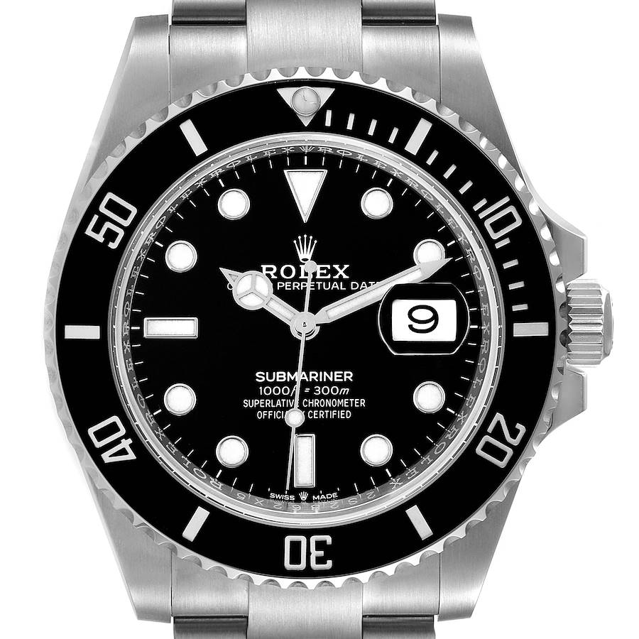 The image shows a Rolex Submariner watch, front view, highlighting the dial, bezel, and crown.