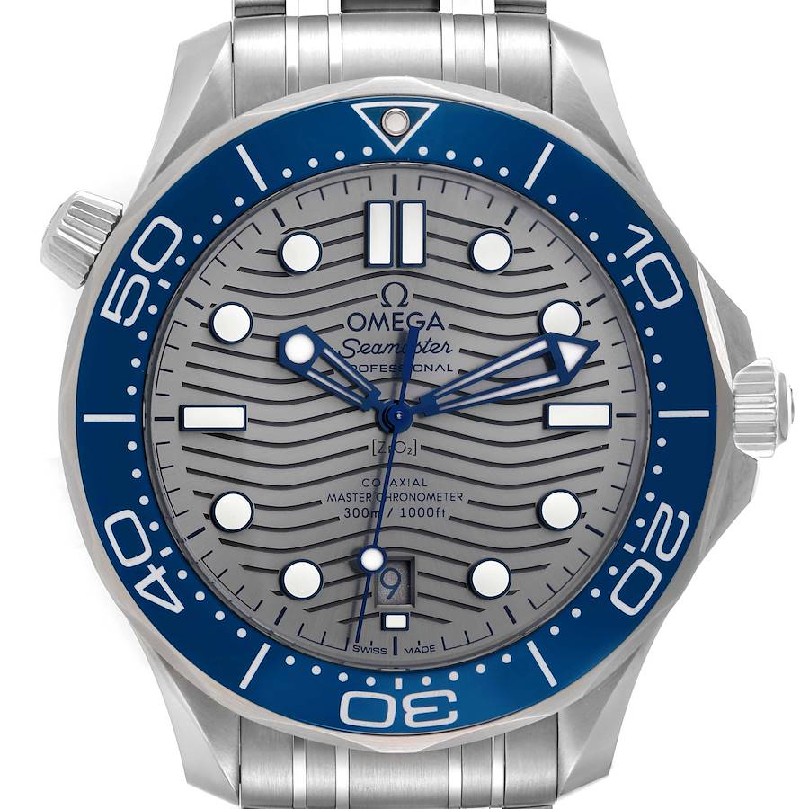 Omega Seamaster Diver Master Chronometer Watch 210.30.42.20.06.001 Box Card SwissWatchExpo