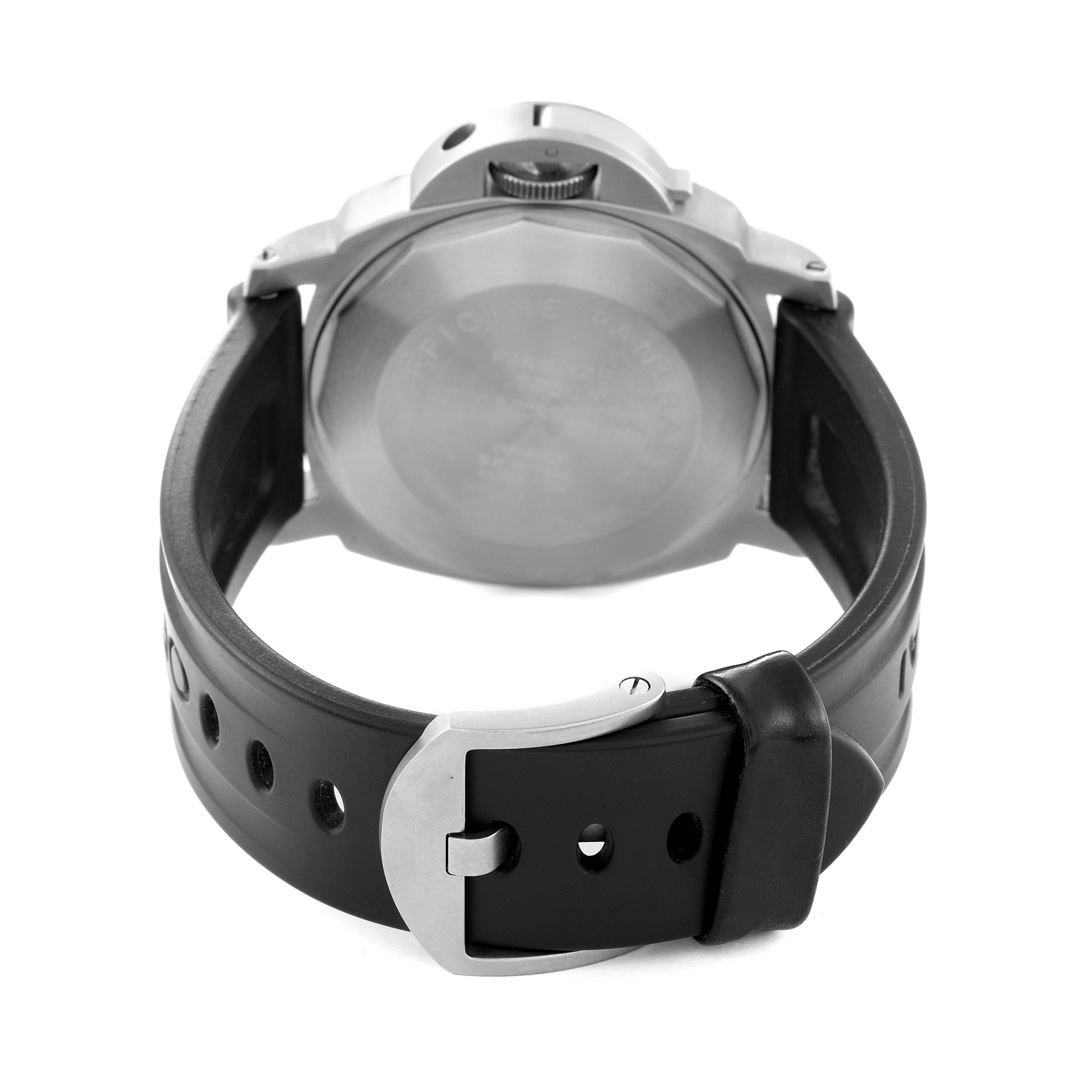 The image shows the back view of a Panerai Submersible PAM00025 Men's Titanium Black Dial PAM00025 Men's Titanium Black Dial watch, highlighting the strap and clasp.