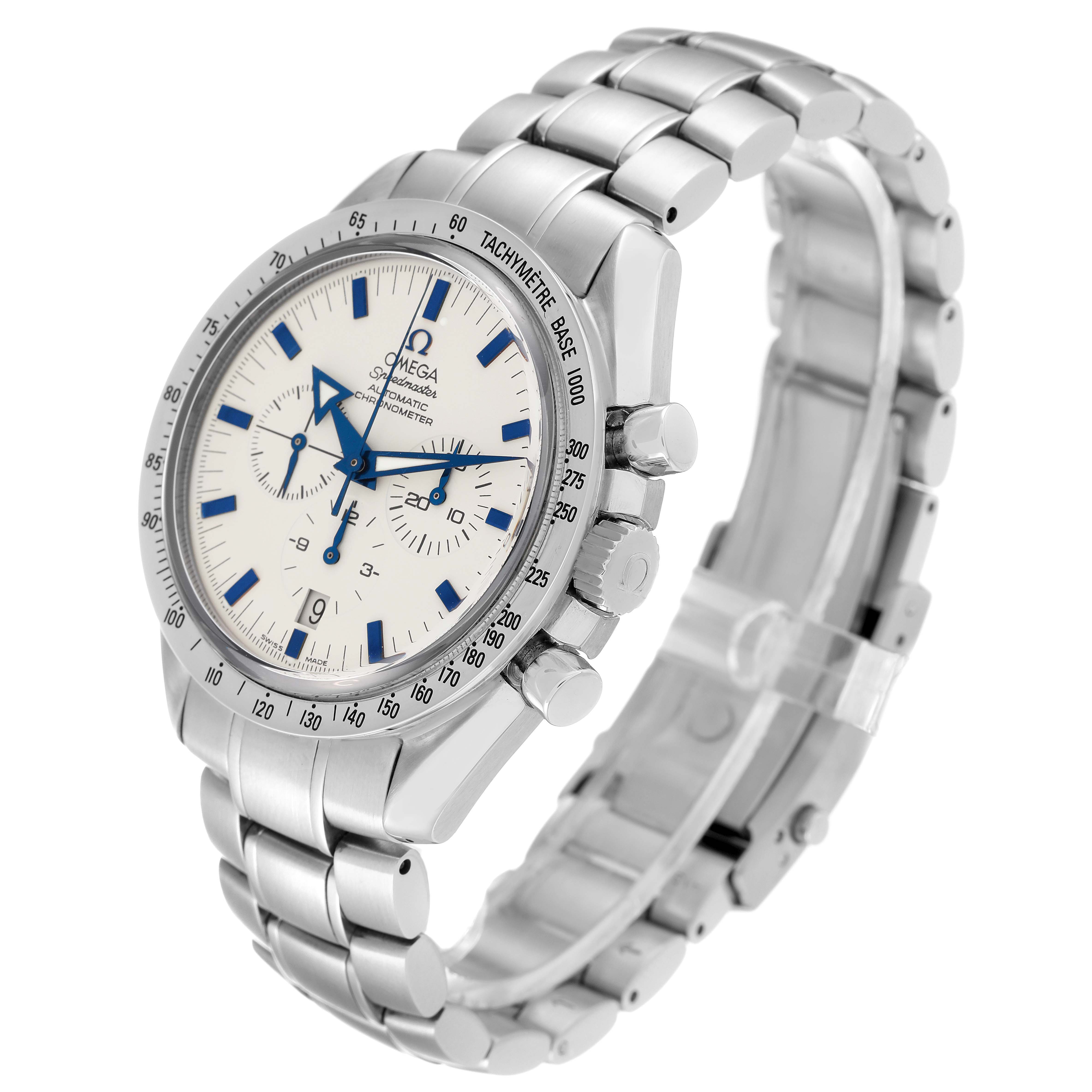 The Omega Speedmaster 3551.20.00 Men
s Stainless Steel Beige Dial 3551.20.00 Men
s Stainless Steel Beige Dial watch is shown at a three-quarter angle, displaying the face, bezel, buttons, and the metal bracelet.