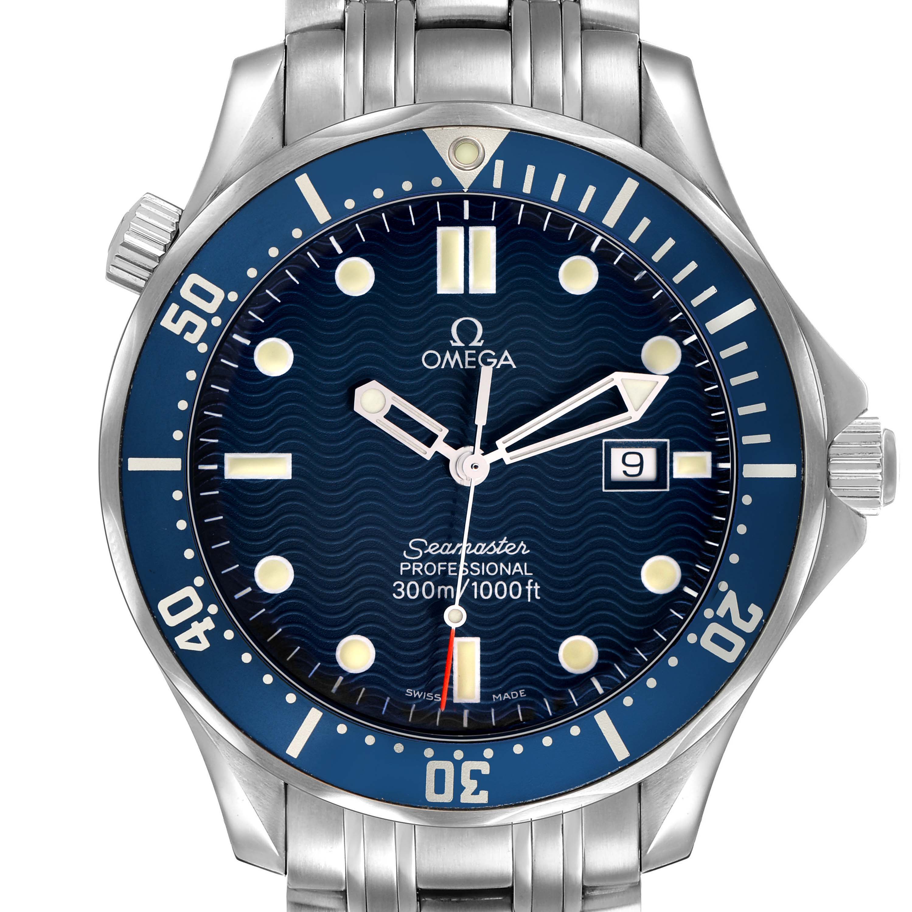 The image shows the face of the Omega Seamaster 2541.80.00 Men's Stainless Steel Blue Dial watch, highlighting its bezel, dial, and bracelet at a straight angle.