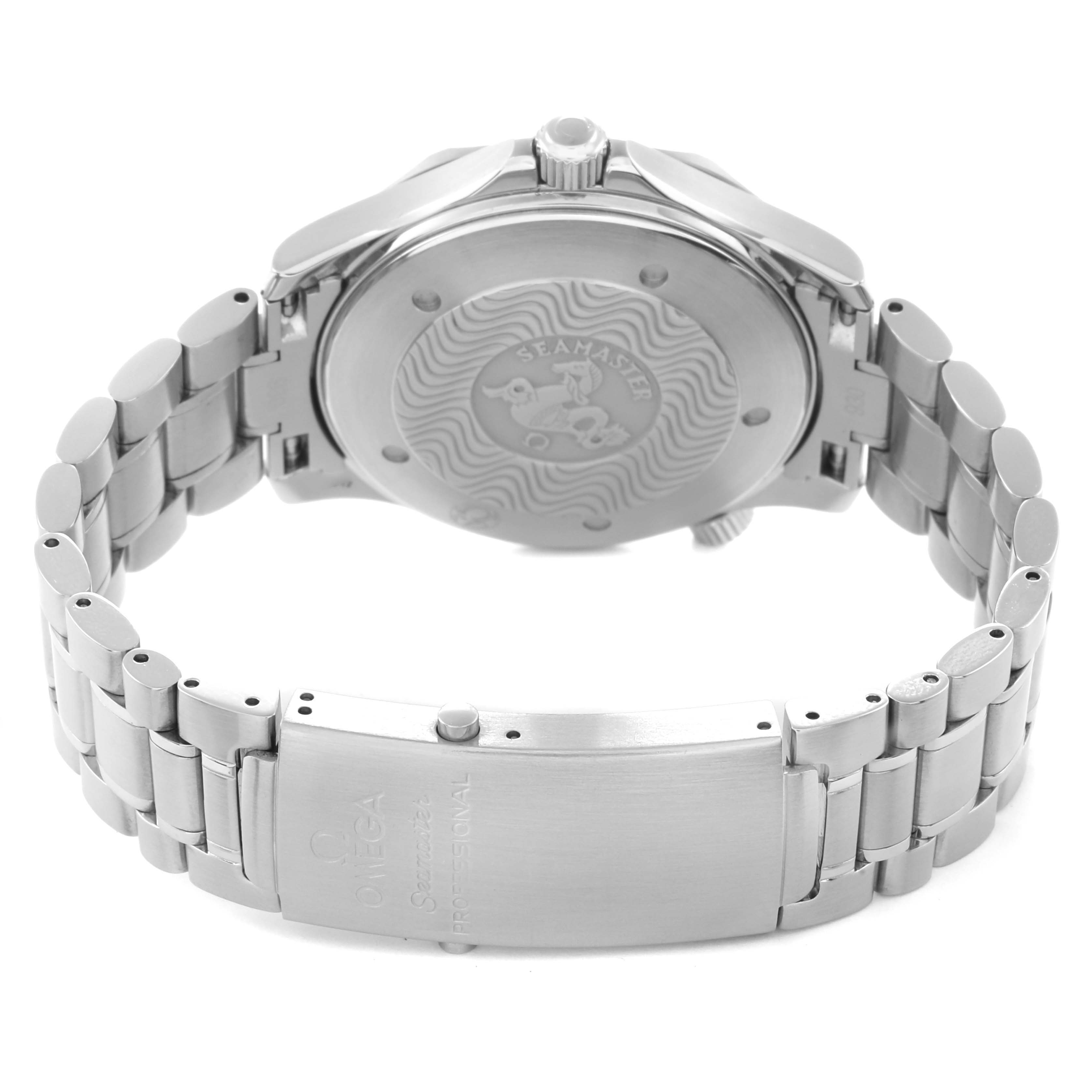 The image shows the back of an Omega Seamaster 2254.50.00 Men
s Stainless Steel Black Dial 2254.50.00 Men
s Stainless Steel Black Dial watch, highlighting the case back and metal bracelet clasp.