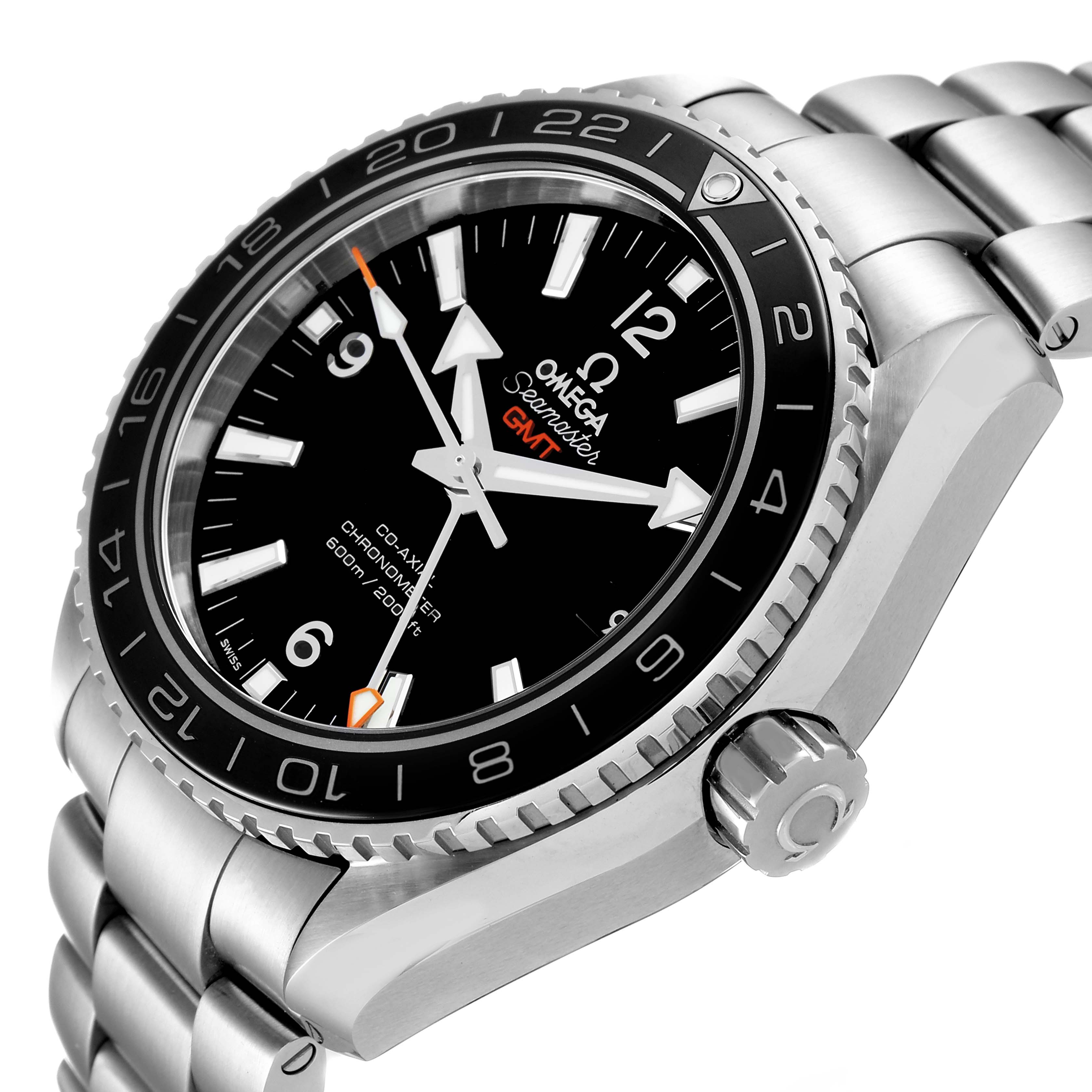 This image shows the front and side view of the Omega Planet Ocean 232.30.44.22.01.001 Men
s Stainless Steel Black Dial 232.30.44.22.01.001 Men
s Stainless Steel Black Dial watch, highlighting the dial, bezel, and bracelet.