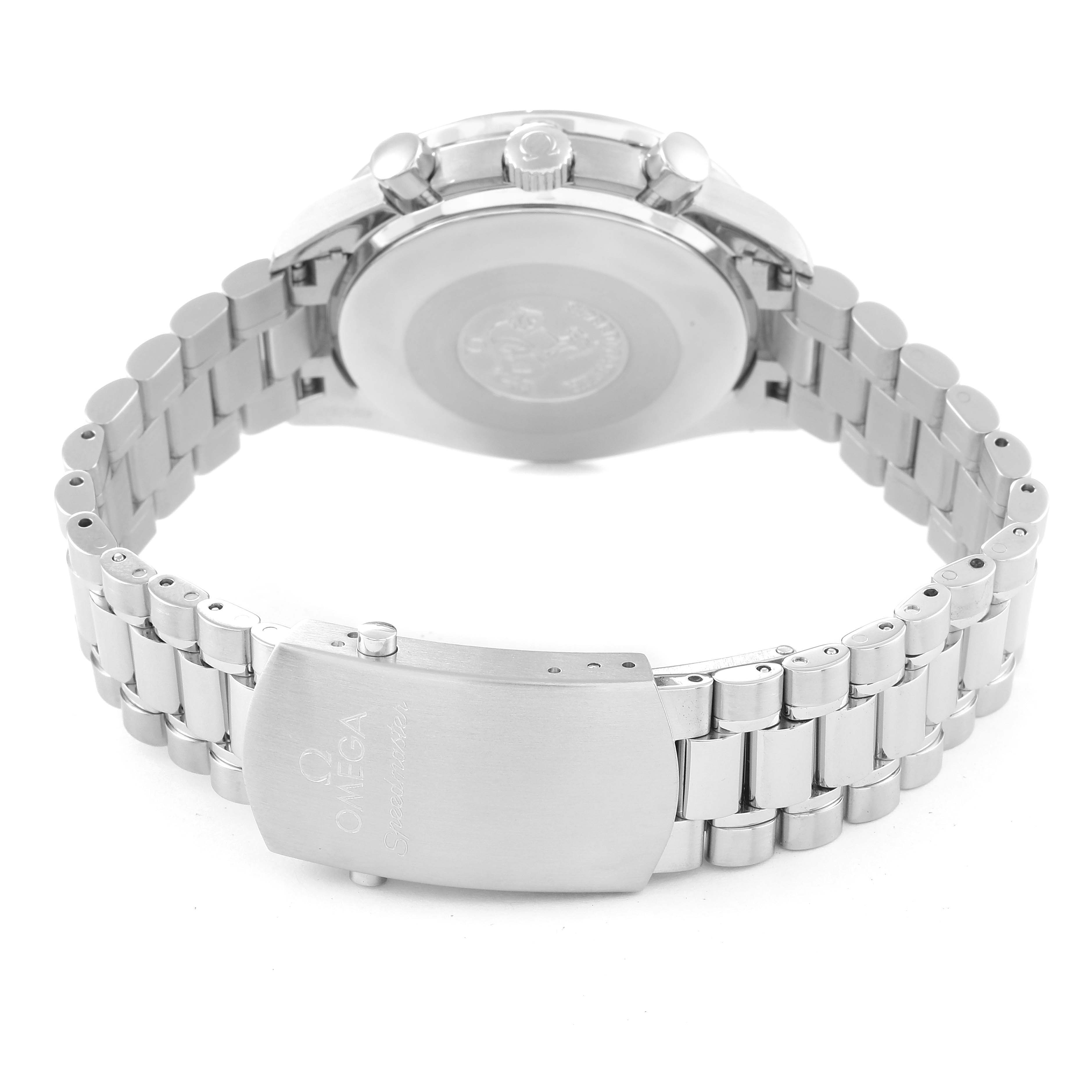 The image shows the back view of an Omega Speedmaster 3539.50.00 Men
s Stainless Steel Black Dial 3539.50.00 Men
s Stainless Steel Black Dial watch, focusing on its clasp and bracelet.