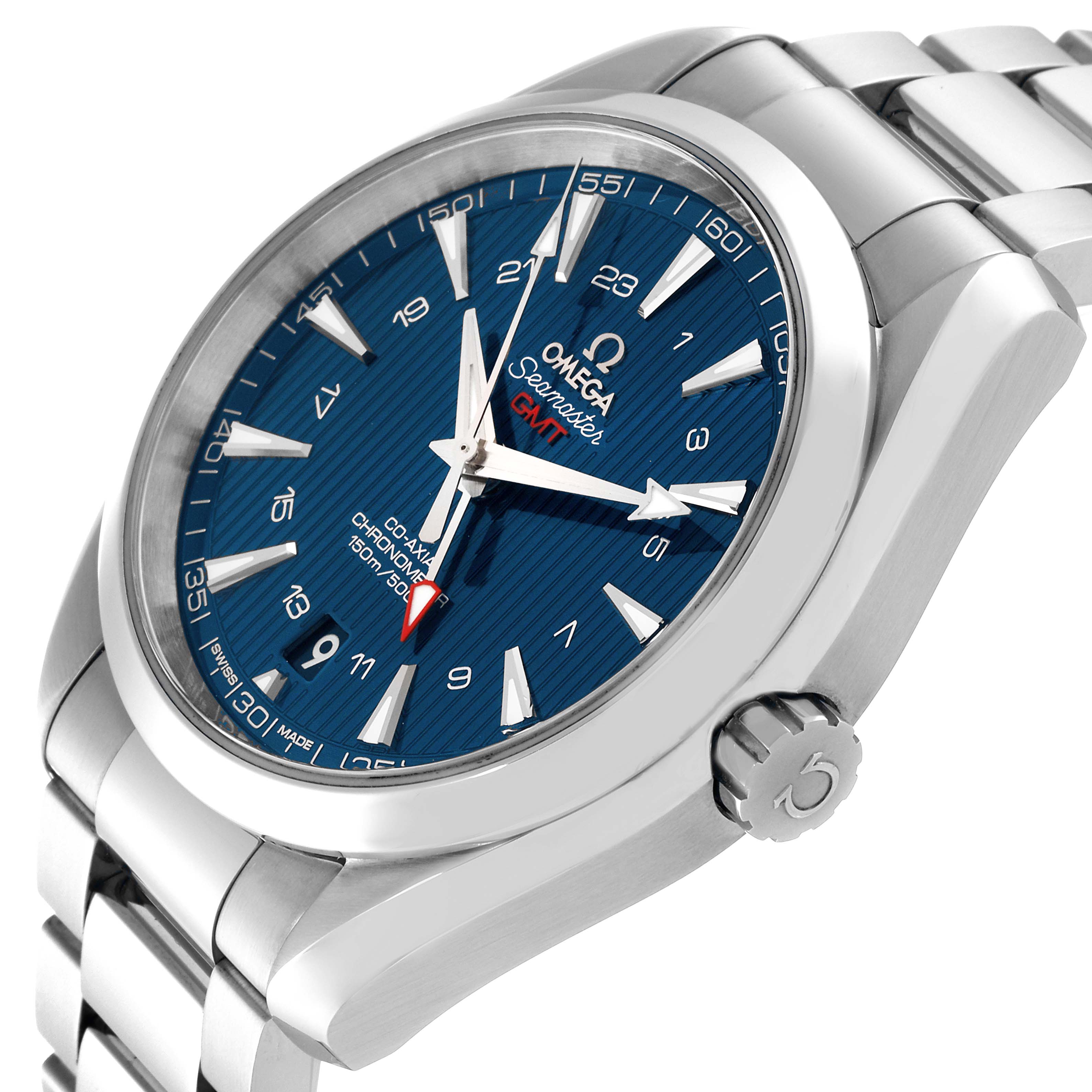 The image shows an angled close-up of the Omega Aqua Terra 231.10.43.22.03.001 Men
s Stainless Steel Blue Dial 231.10.43.22.03.001 Men
s Stainless Steel Blue Dial Seamaster watch, focusing on the dial, bezel, crown, and part of the bracelet.