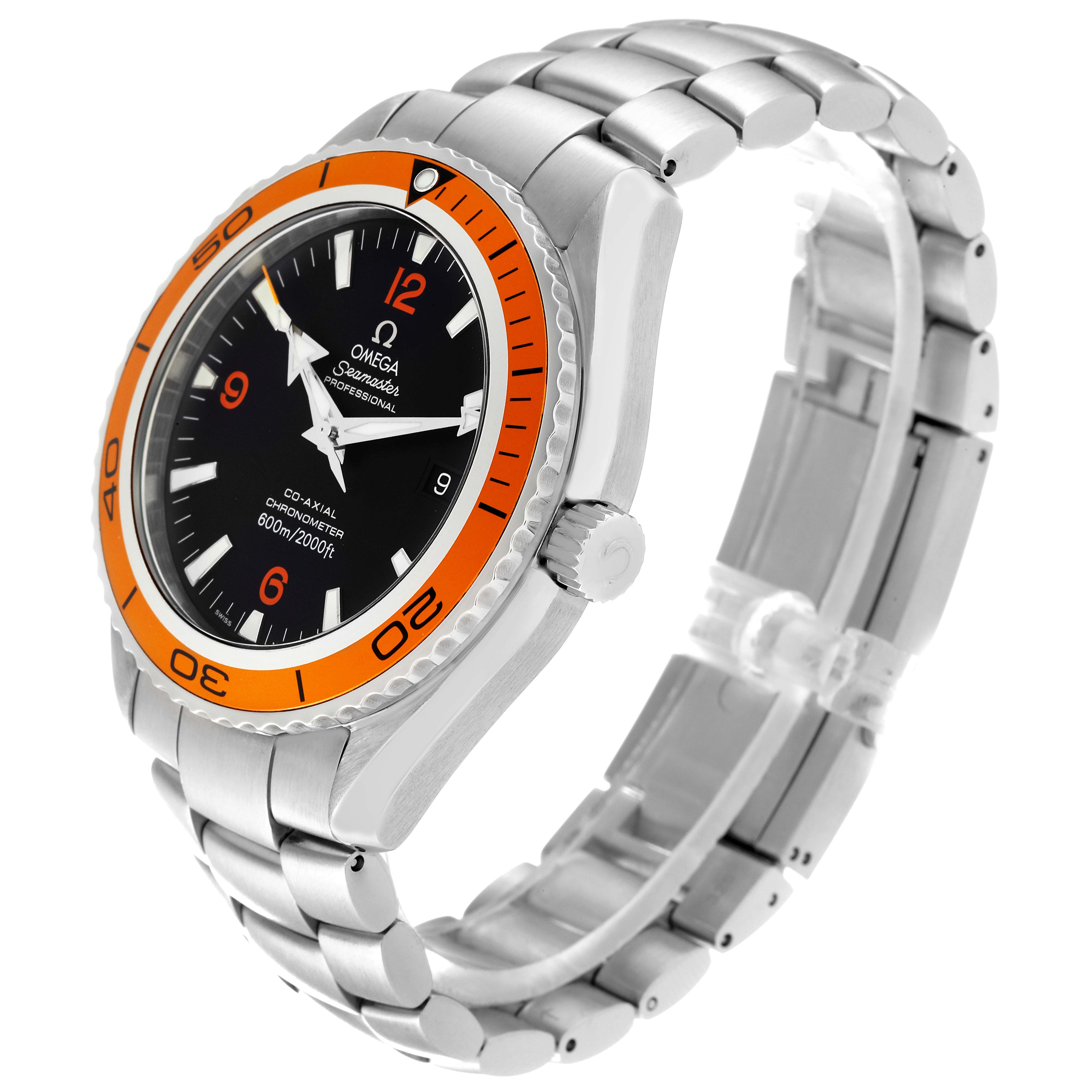 This image shows an Omega Planet Ocean 2208.50.00 Men
s Stainless Steel Black Dial 2208.50.00 Men
s Stainless Steel Black Dial watch from a front-side angle, highlighting its stainless steel band and orange bezel.