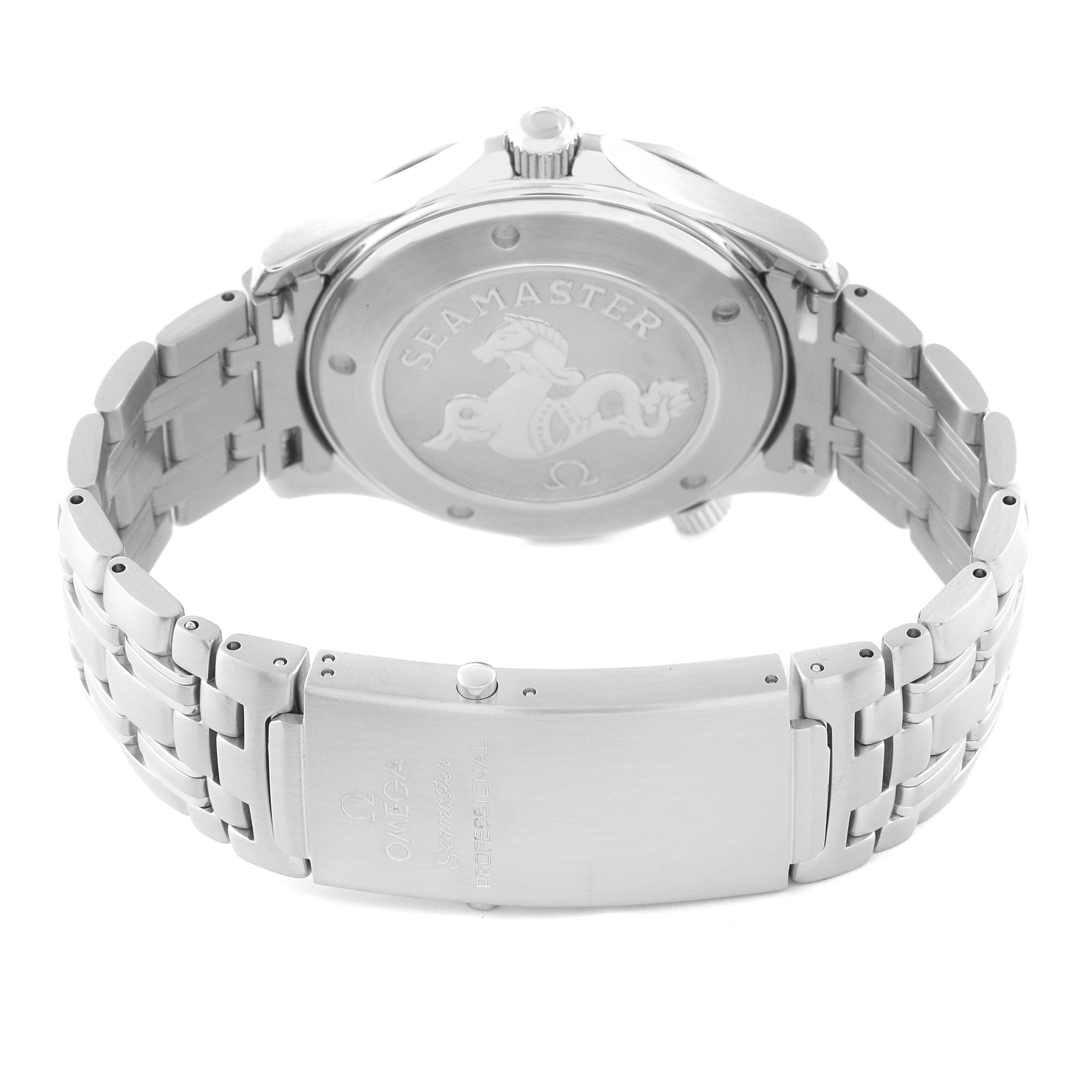 This image shows the back case and clasp of an Omega Seamaster 212.30.41.61.01.001 Men
s Stainless Steel Black Dial 212.30.41.61.01.001 Men
s Stainless Steel Black Dial model watch.