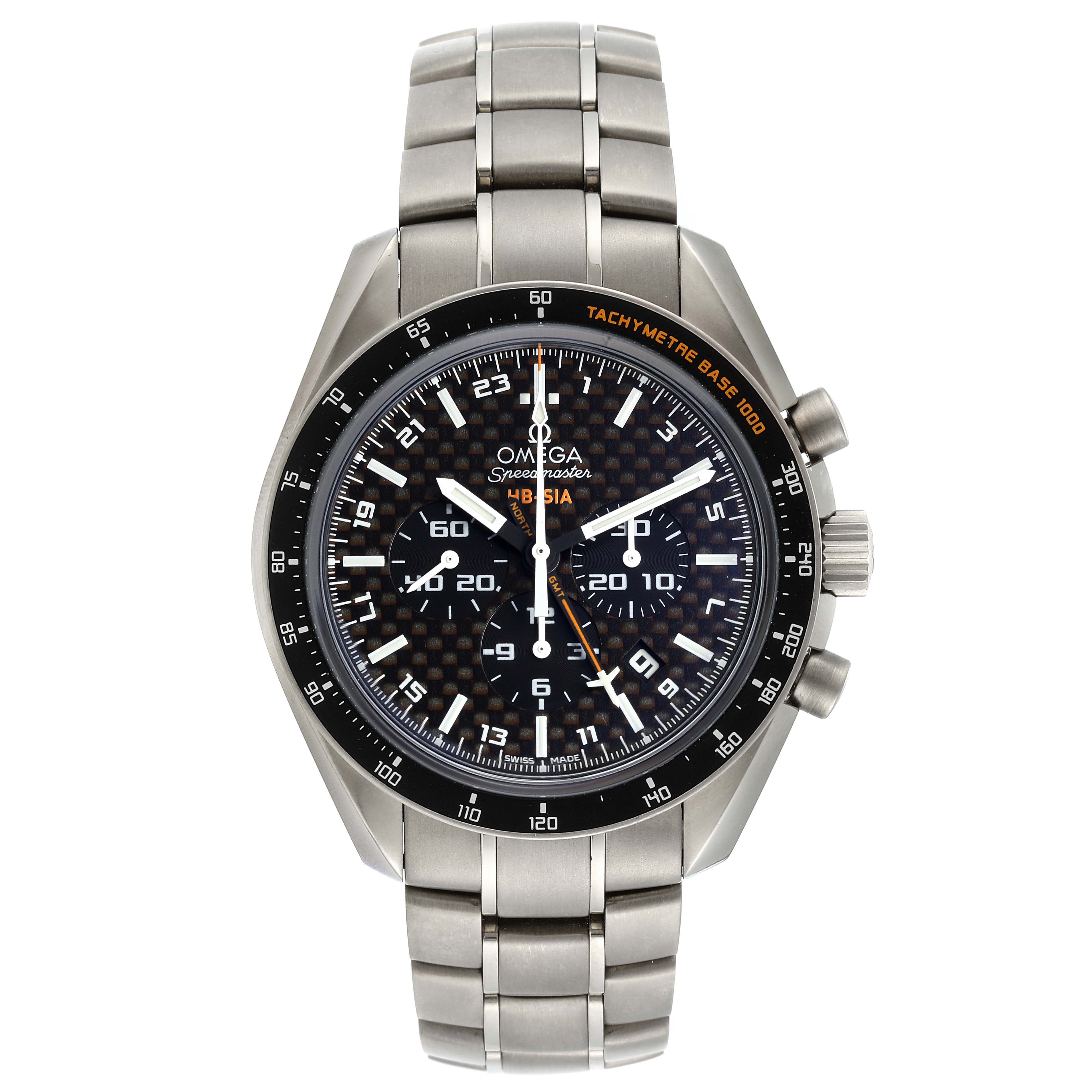 The image shows a frontal view of the Omega Speedmaster 321.90.44.52.01.001 Men's Titanium Black Dial 321.90.44.52.01.001 Men's Titanium Black Dial watch, displaying its face, bracelet, and side buttons.