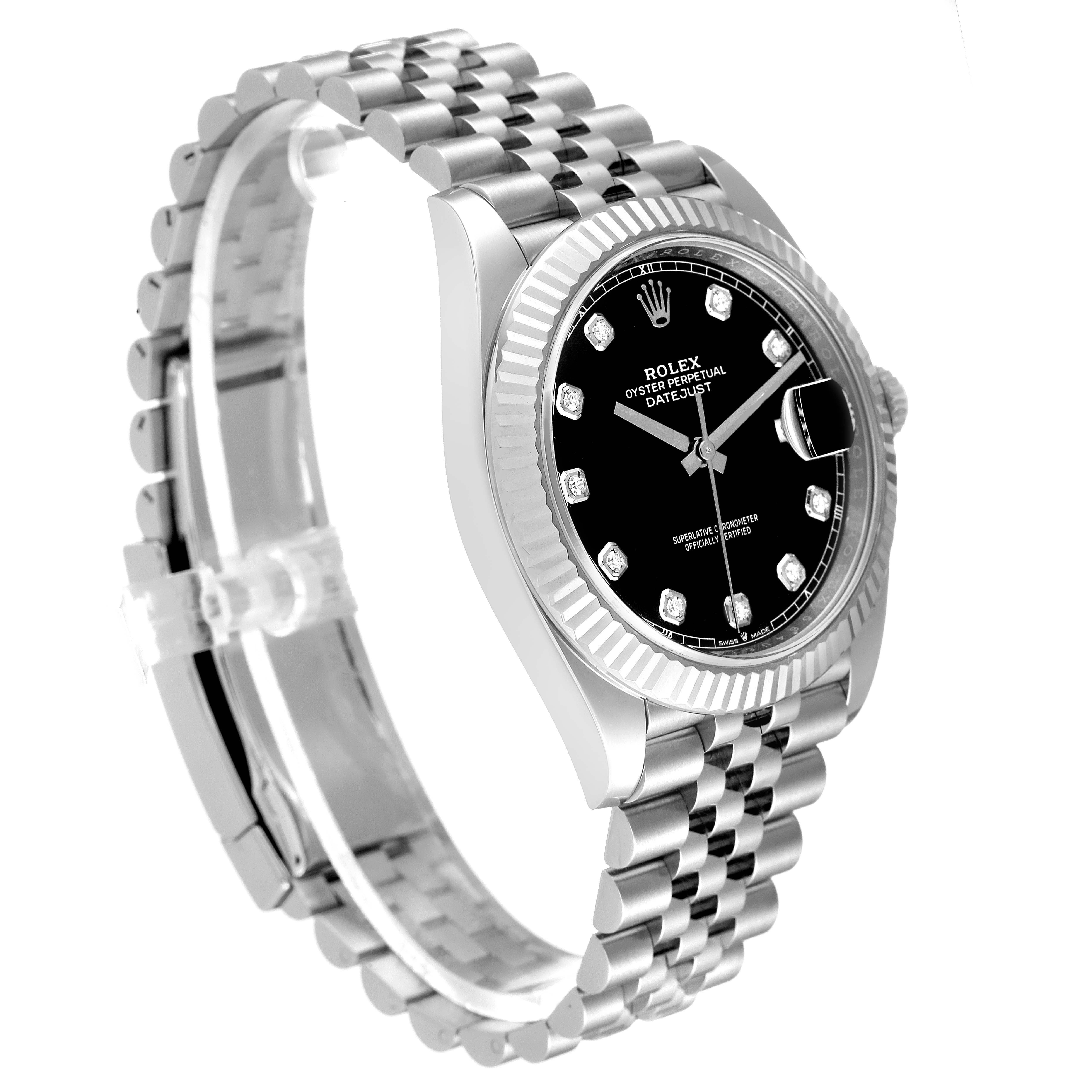 This image shows the front and side view of a Rolex Datejust 41 126334 Men
s Stainless Steel Black Dial 126334 Men
s Stainless Steel Black Dial watch, displaying its dial, bezel, and bracelet.