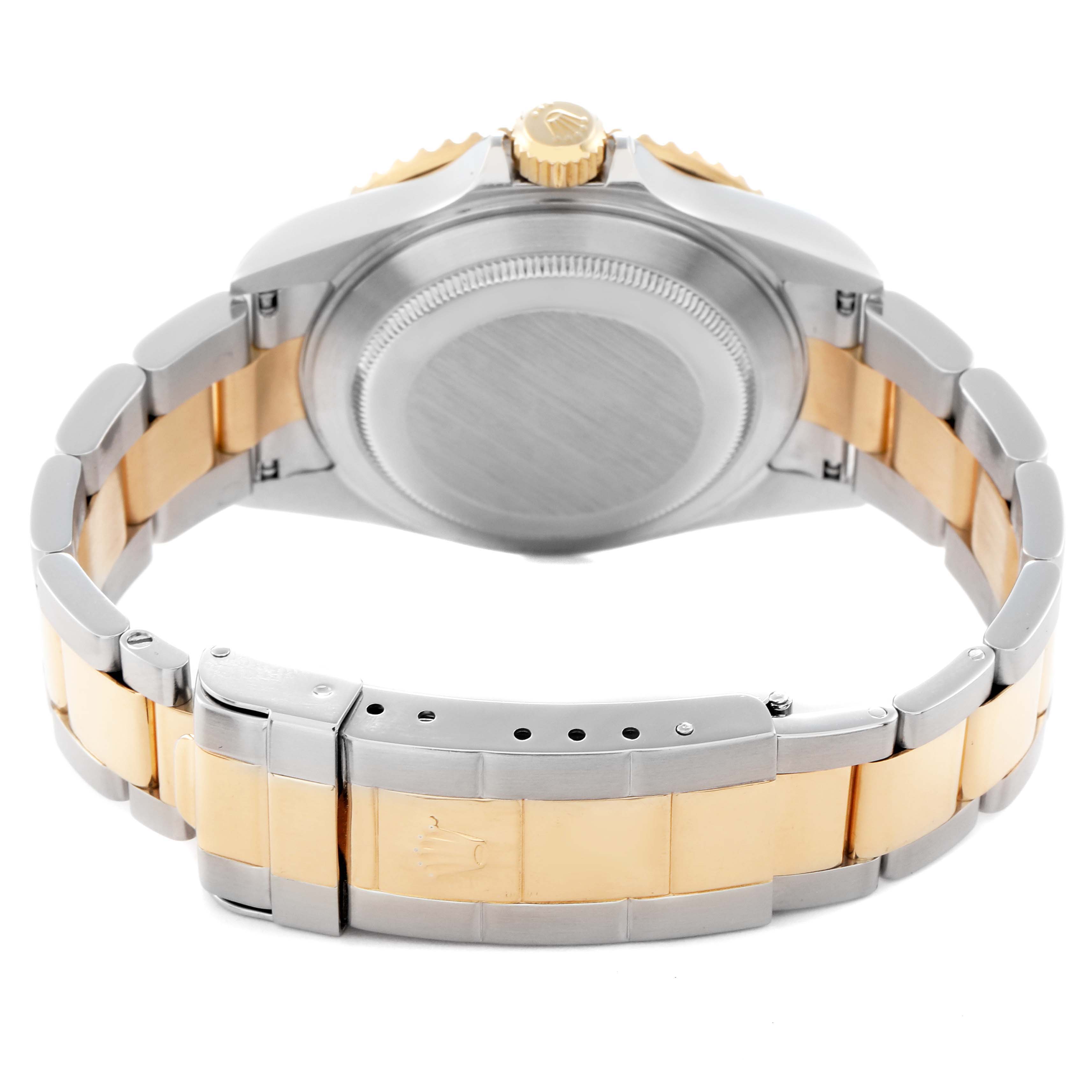 The image shows the back and side view of the Rolex Submariner 16613 Men
s Steel and Gold (two tone) Black Dial 16613 Men
s Steel and Gold (two tone) Black Dial, highlighting the bracelet and clasp.