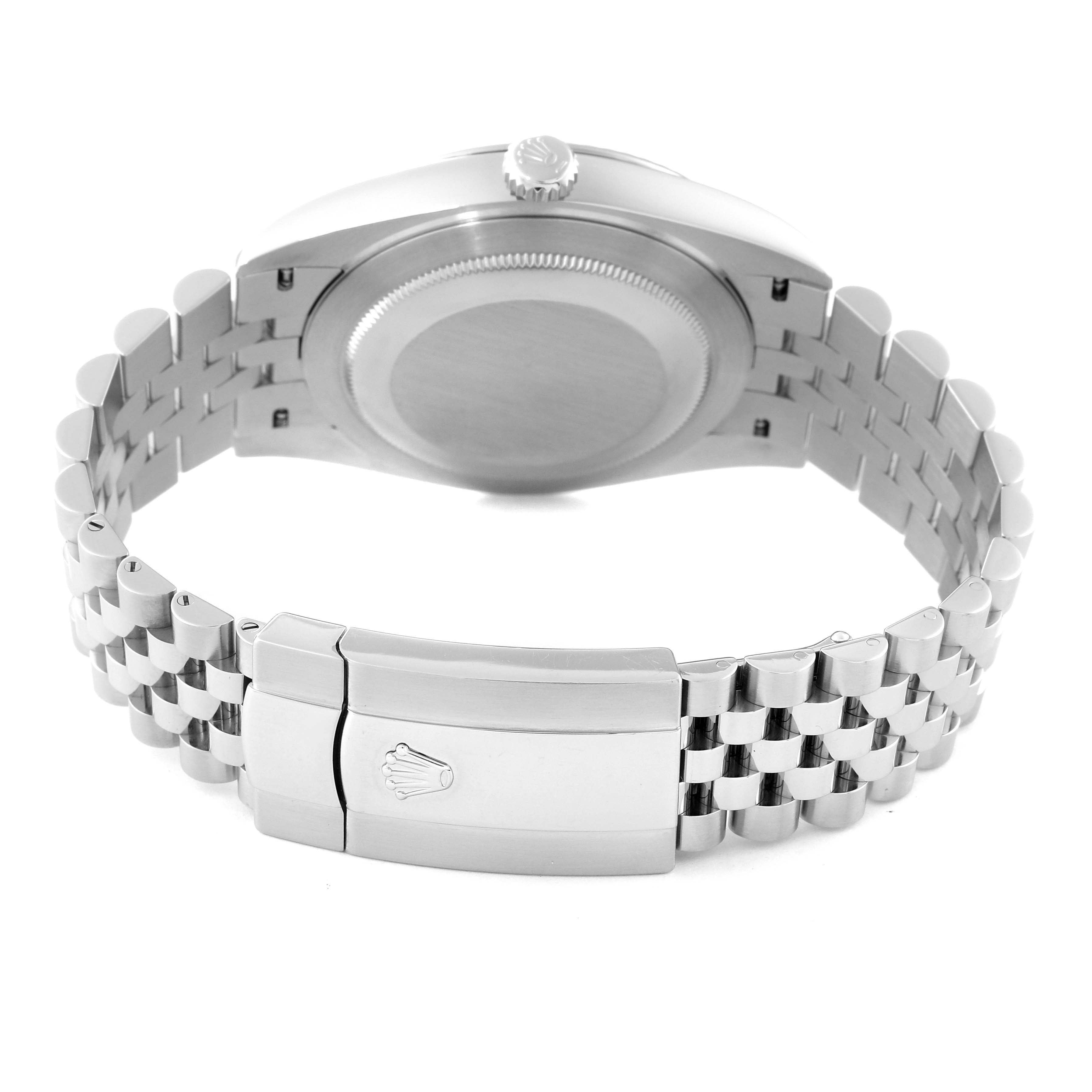 The image shows the back view of the Rolex Datejust 41 126334 Men
s Stainless Steel Black Dial 126334 Men
s Stainless Steel Black Dial, highlighting the case back, bracelet, and clasp.