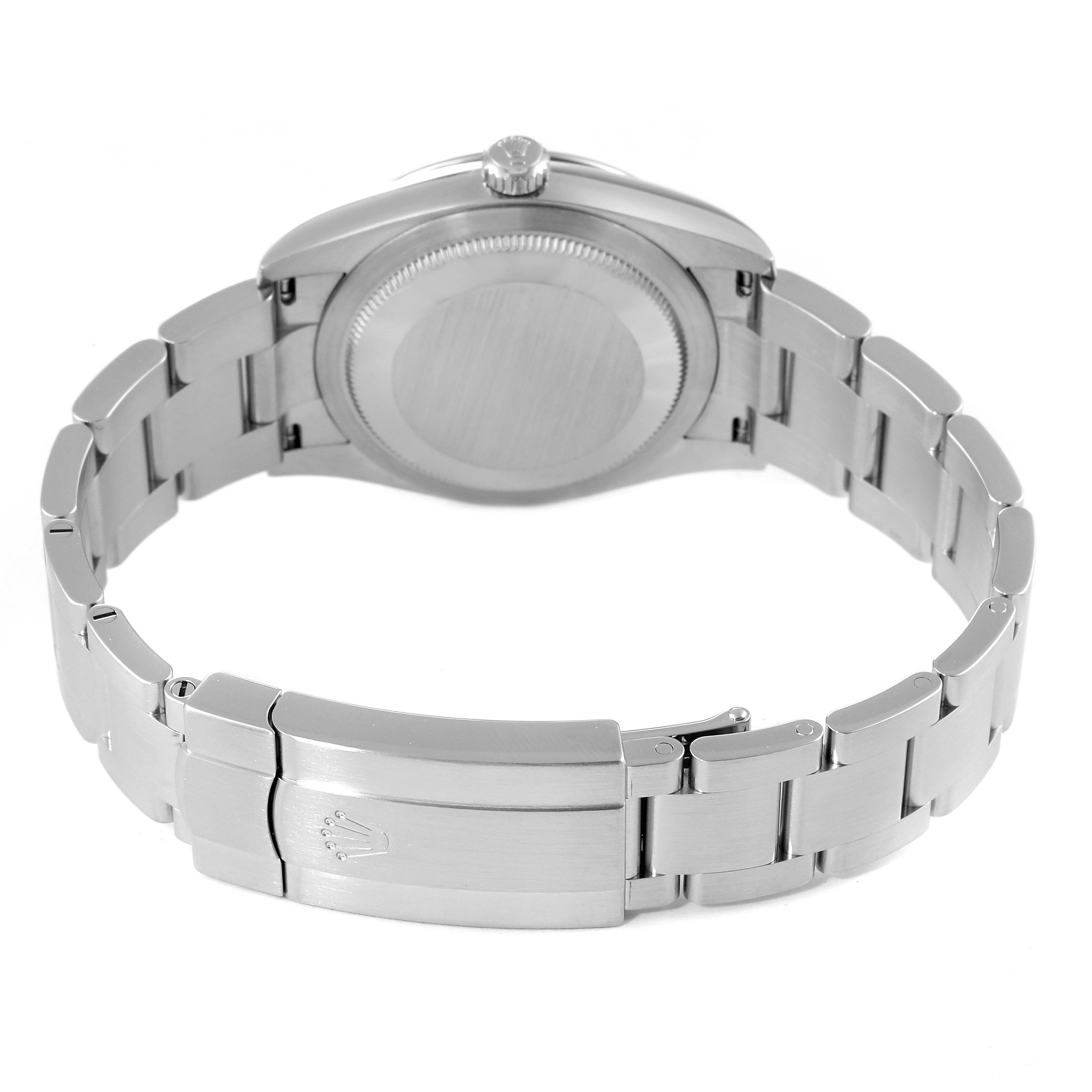 This image shows the back and bracelet of the Rolex Oyster Perpetual 124200 Men
s Stainless Steel Silver Dial 124200 Men
s Stainless Steel Silver Dial watch, highlighting the clasp and case back.