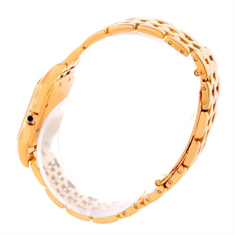 This image shows a side view of the Panthere model by Cartier, highlighting the bracelet and the profile of the watch case.