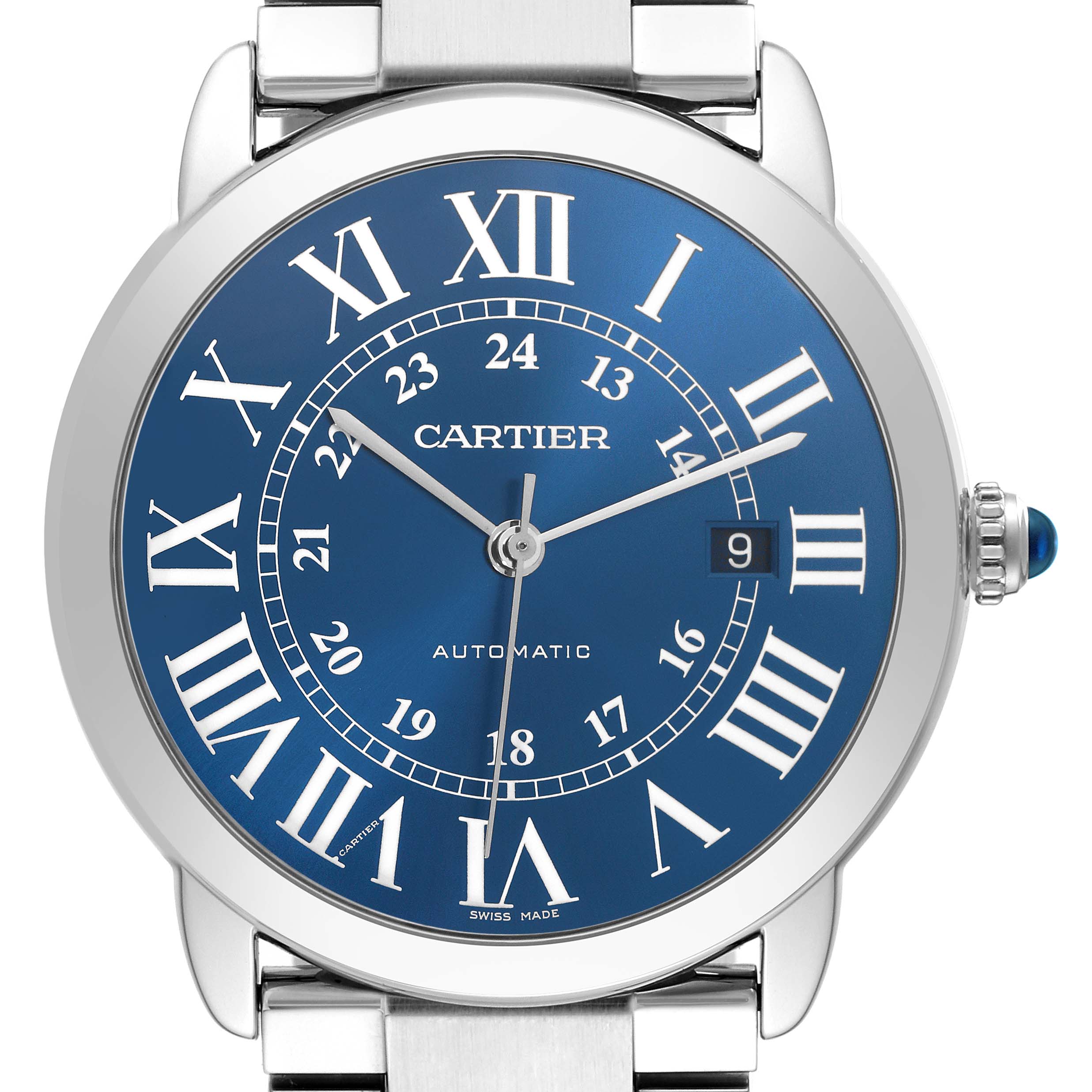 The image shows a frontal view of the Cartier Ronde model WSRN0023 men's watch, highlighting its blue dial and Roman numerals.
