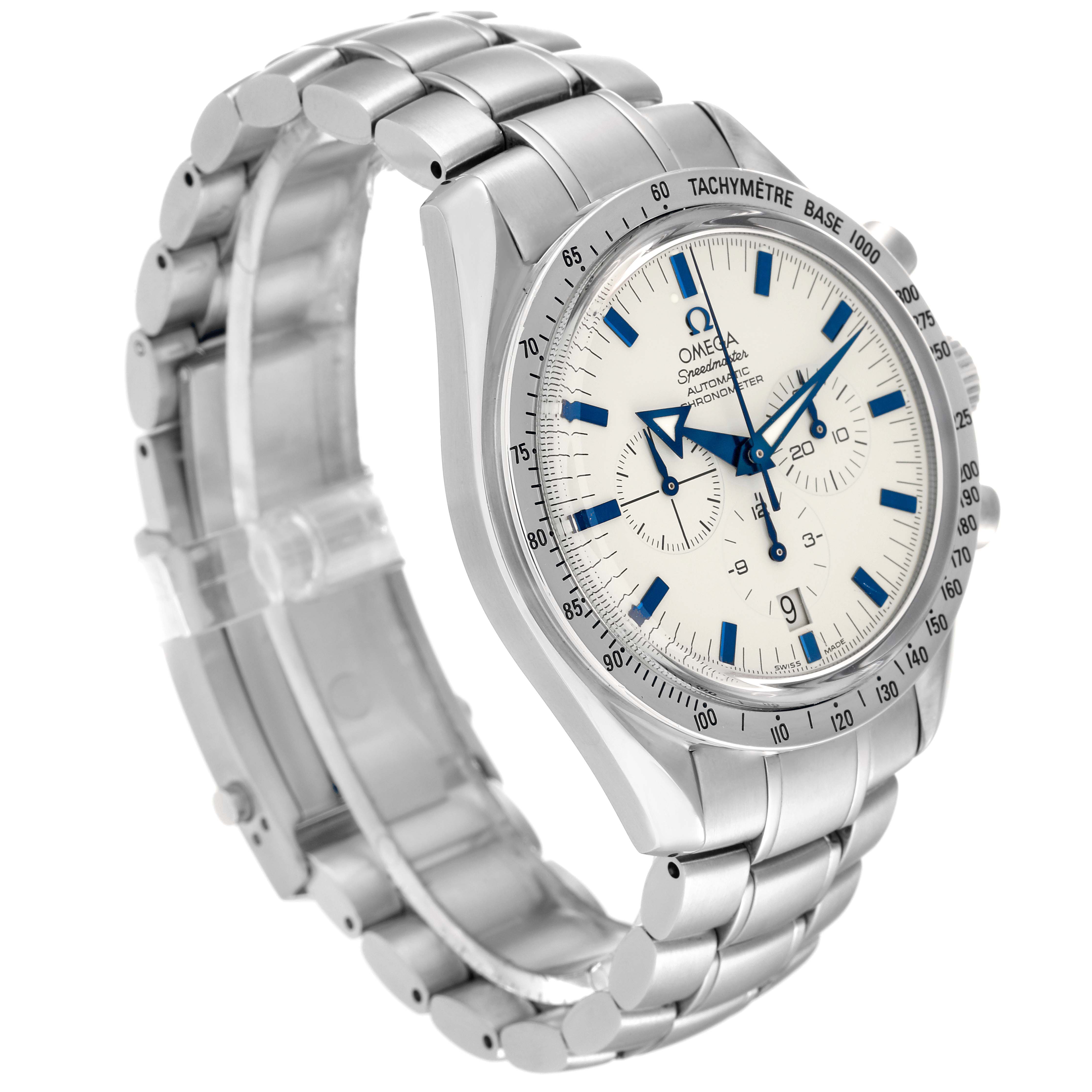 The Omega Speedmaster 3551.20.00 Men's Stainless Steel White Dial 3551.20.00 Men's Stainless Steel White Dial model is shown at a slight side angle, highlighting the face, bezel, and stainless steel bracelet.