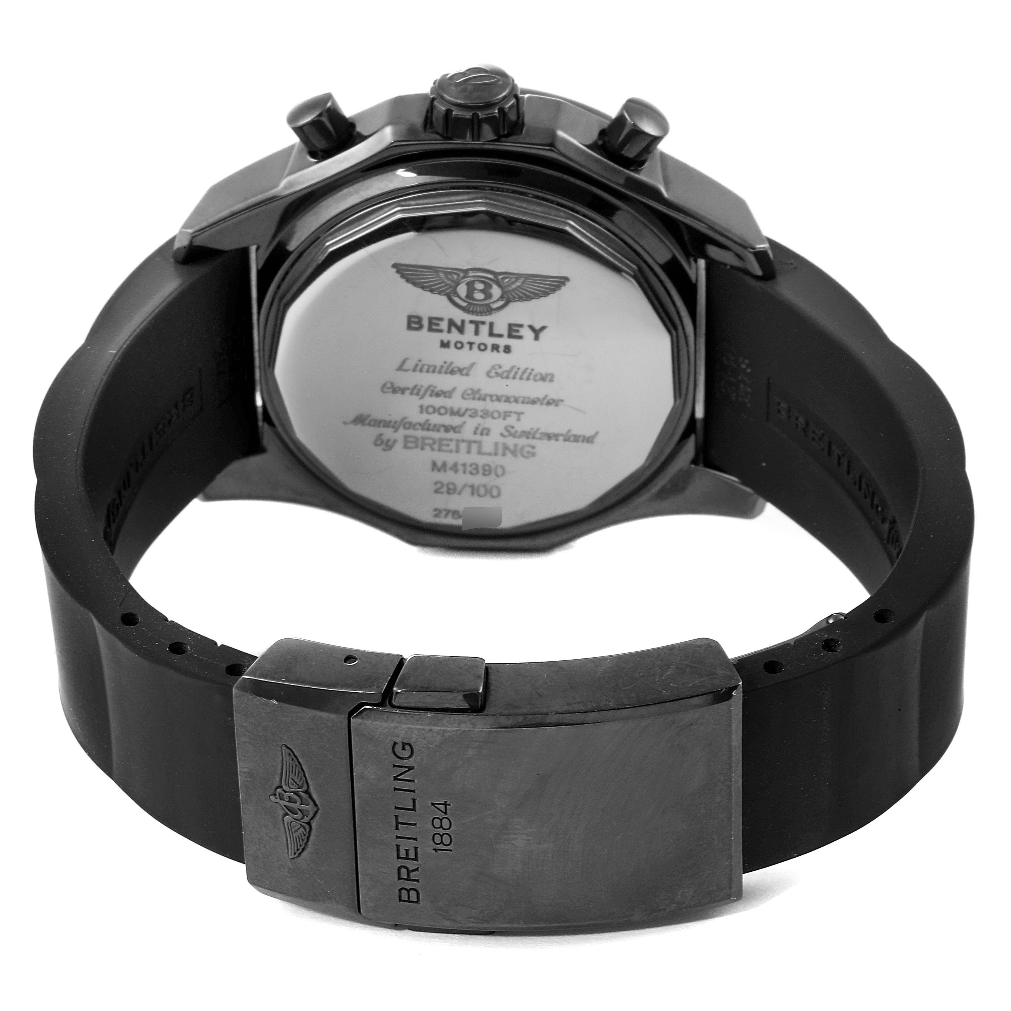 The image shows the back of the Bentley model by Breitling, displaying the case back and the clasp of the strap.