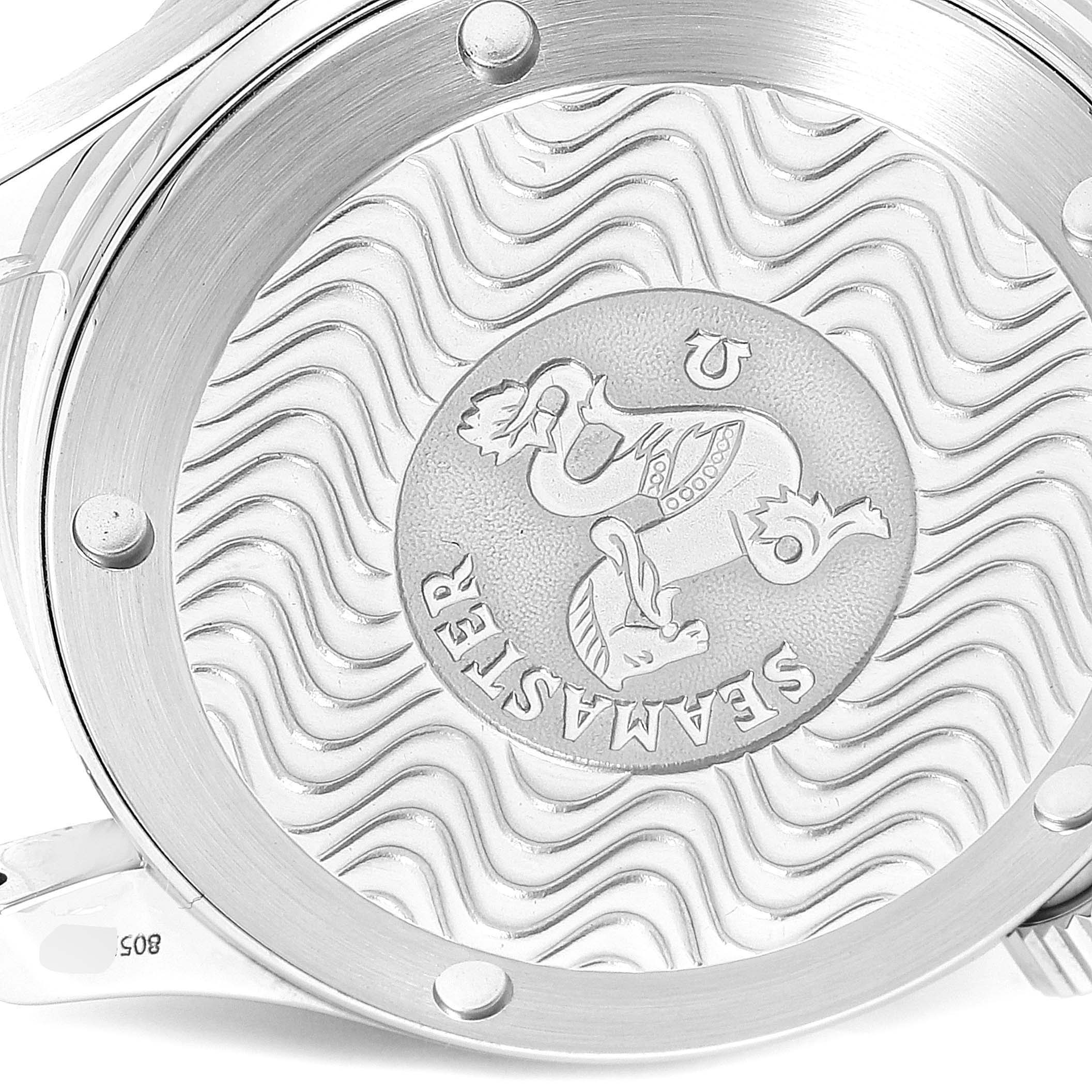 This image shows the case back of an Omega Seamaster 2236.50.00 Men
s Stainless Steel Black Dial 2236.50.00 Men
s Stainless Steel Black Dial watch, displaying its engraved logo and wavy pattern.