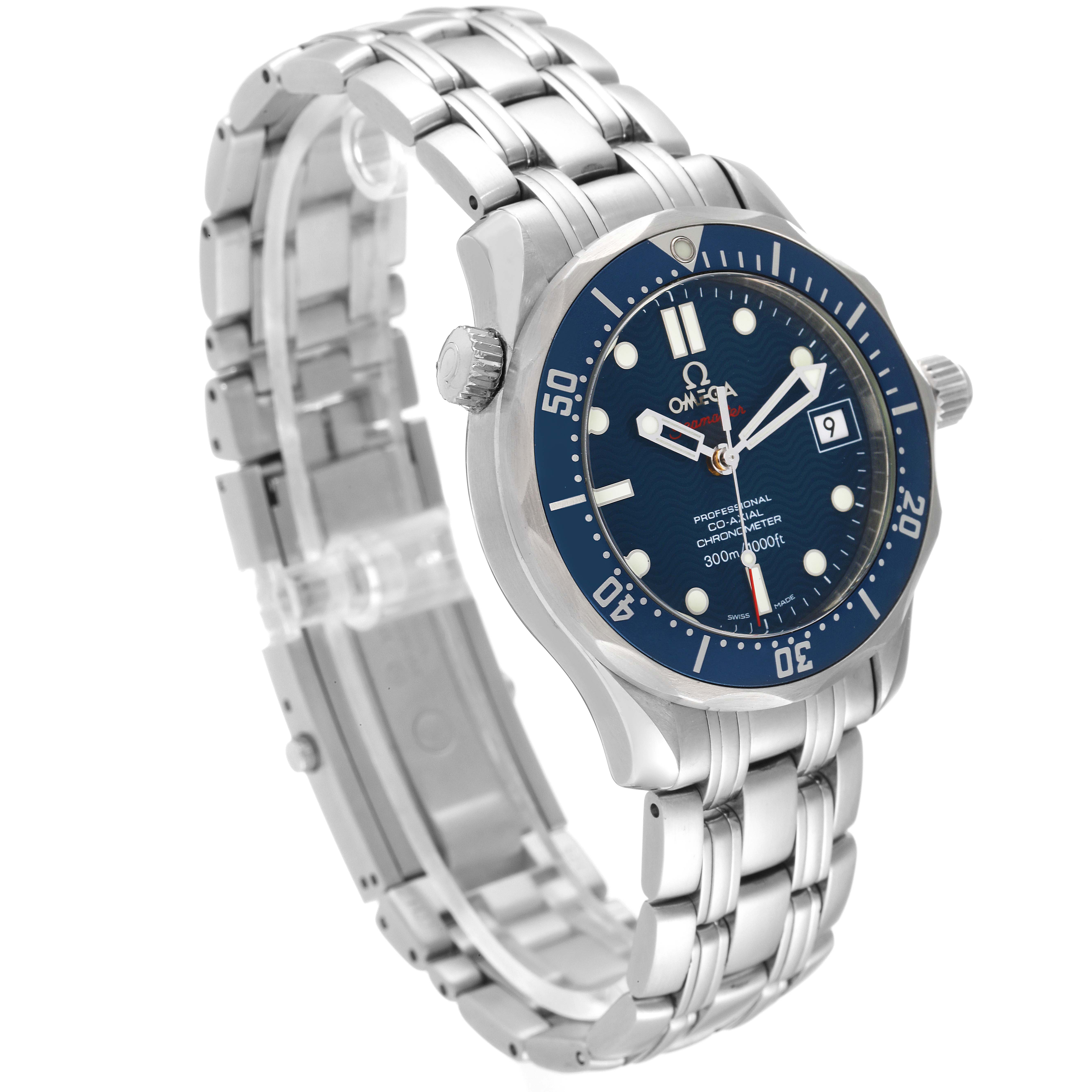 The image shows an angled view of an Omega Seamaster 2222.80.00 Men's Stainless Steel Blue Dial 2222.80.00 Men's Stainless Steel Blue Dial watch, highlighting its stainless steel bracelet, blue dial, and rotating bezel.