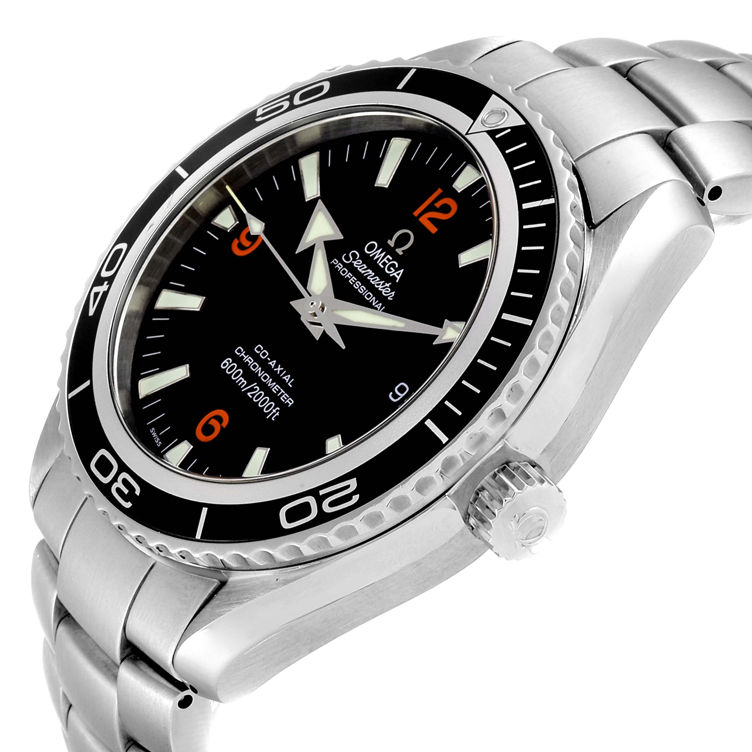 The image shows an angled side view of the Omega Planet Ocean 2200.51.00 Men
s Stainless Steel Black Dial 2200.51.00 Men
s Stainless Steel Black Dial watch, showcasing its black dial, bezel, and stainless steel bracelet.