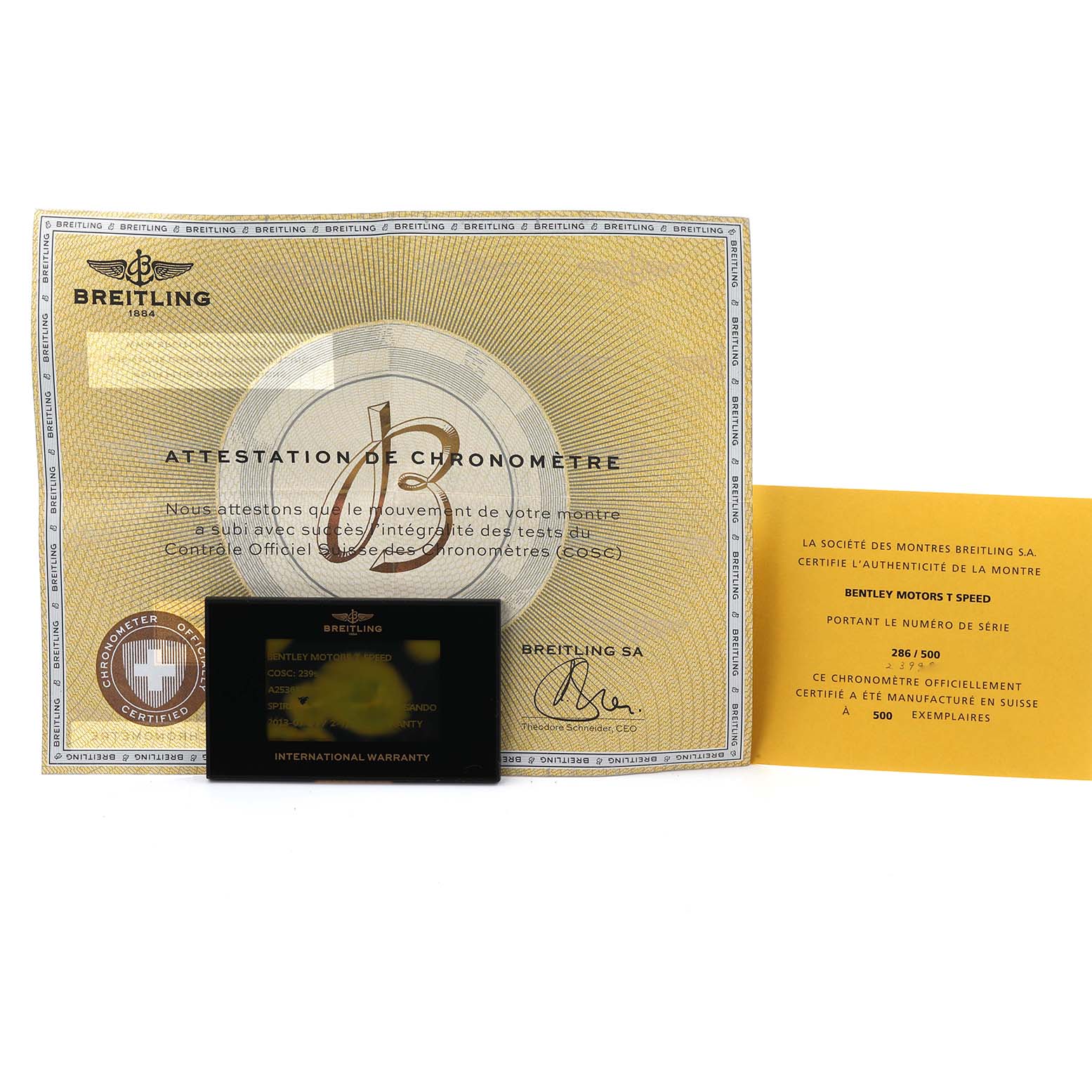 The image shows documentation and an international warranty card for a Breitling Bentley model A25365 men
s watch, without the watch itself.