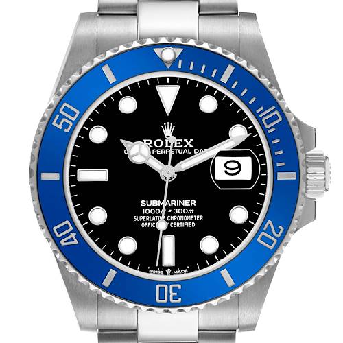 The image shows a frontal view of a Rolex Submariner 126619 Men's White Gold Black Dial watch, highlighting the blue bezel, black dial, and bracelet links.
