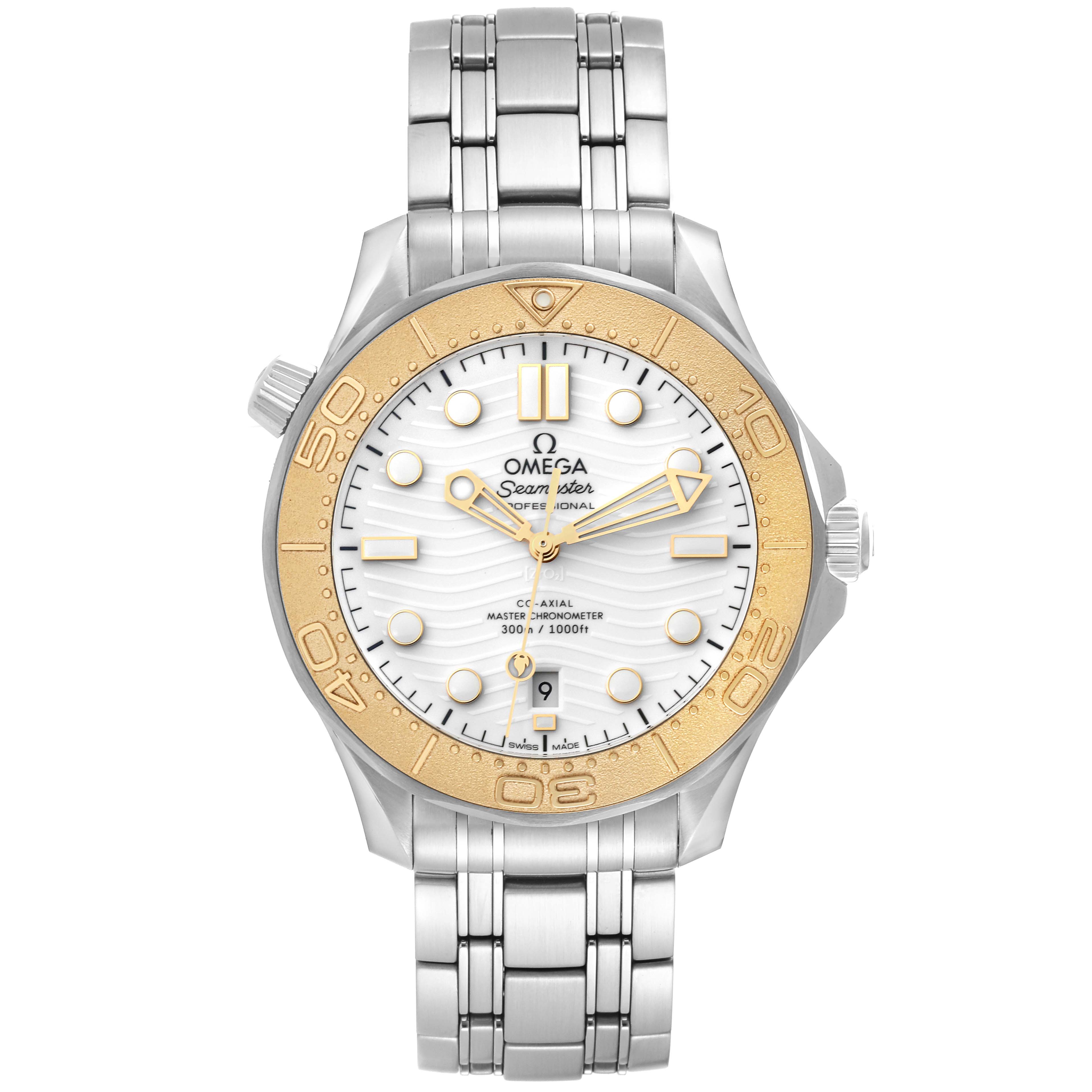 The Omega Seamaster 522.21.42.20.04.001 Men's Steel and Gold (two tone) White Dial 522.21.42.20.04.001 Men's Steel and Gold (two tone) White Dial watch is shown from a front angle, displaying the face, bezel, case, and part of the bracelet.