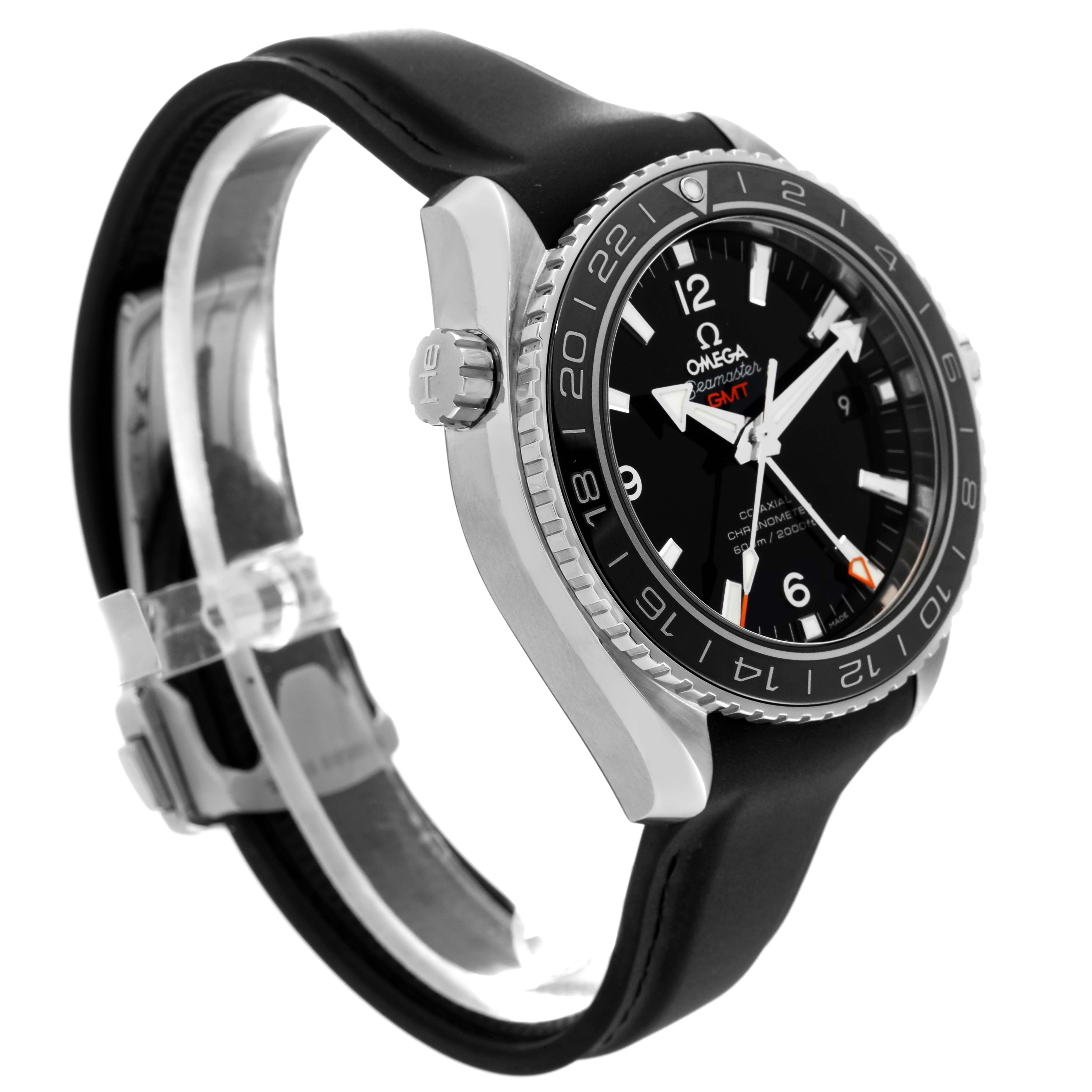 The image shows a front-side view of the Omega Seamaster watch, highlighting the bezel, dial, crown, and strap.