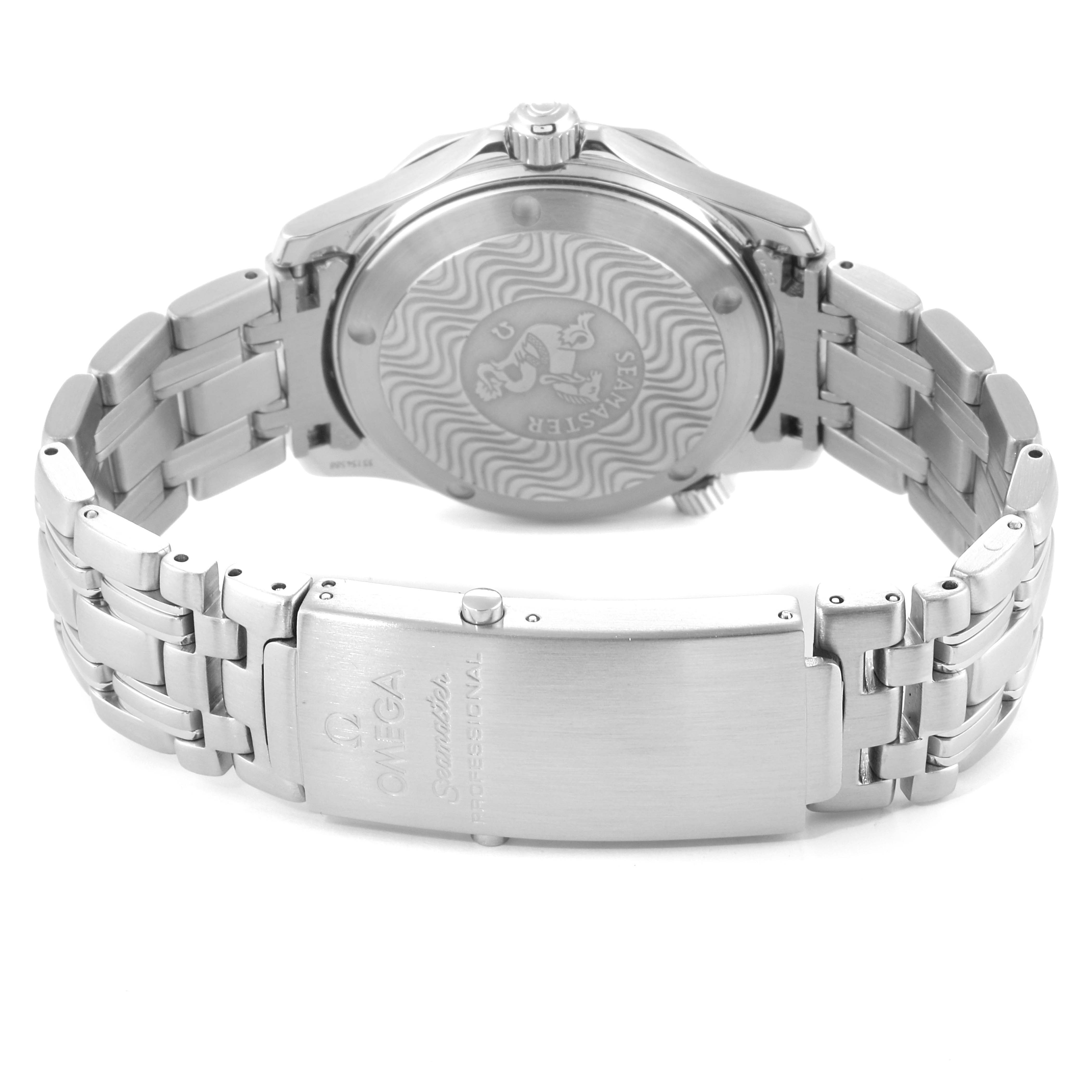 The image shows the back view of an Omega Seamaster 2561.80.00 Men
s Stainless Steel Blue Dial 2561.80.00 Men
s Stainless Steel Blue Dial watch, highlighting the case back, bracelet, and clasp.