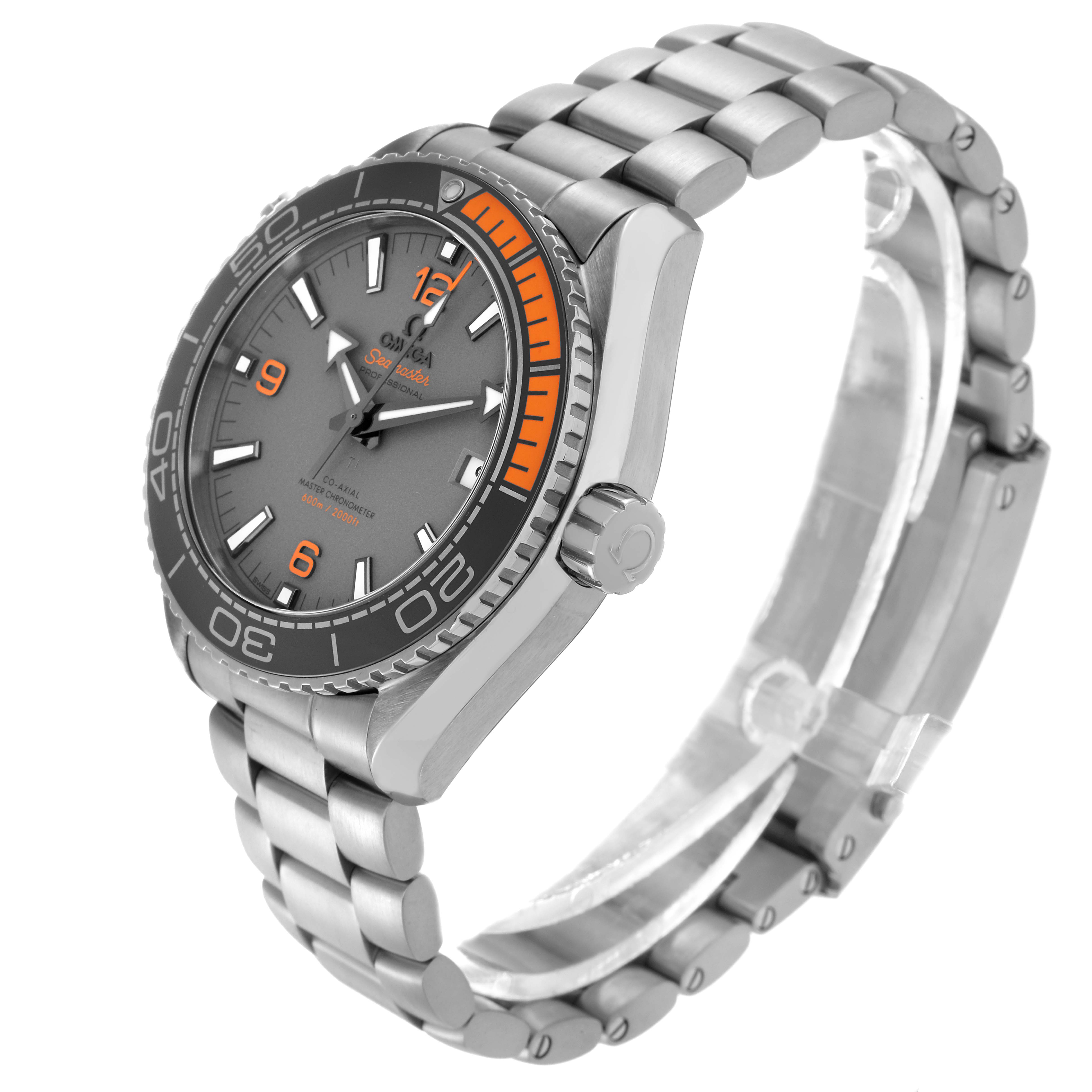 The image shows an Omega Planet Ocean model 215.90.44.21.99.001 men
s watch from a three-quarter angle, highlighting the face, bezel, and bracelet.