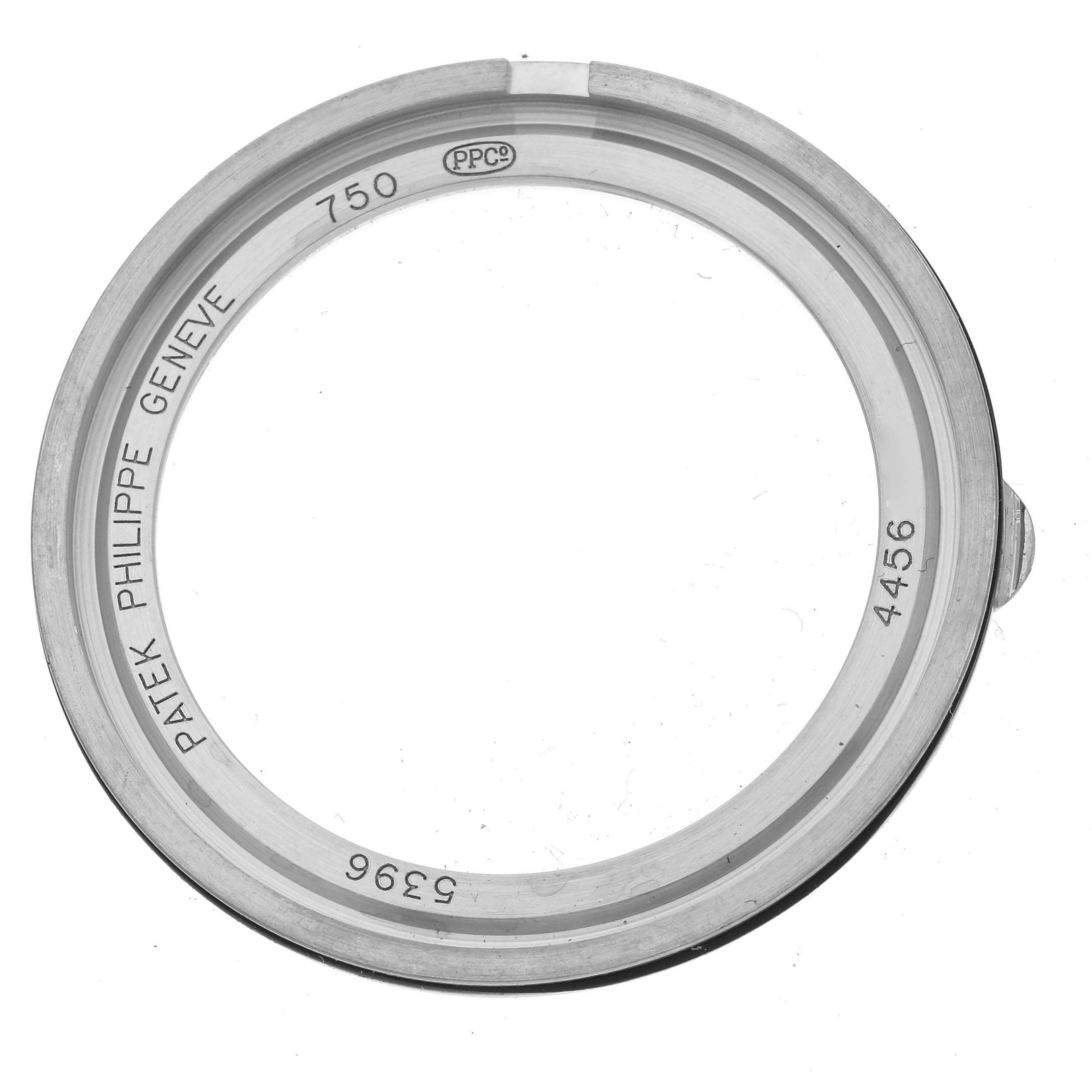 The image shows a top-down view of the bezel for the Patek Philippe Complications 5396G Men
s White Gold Silver Dial 5396G Men
s White Gold Silver Dial watch model.