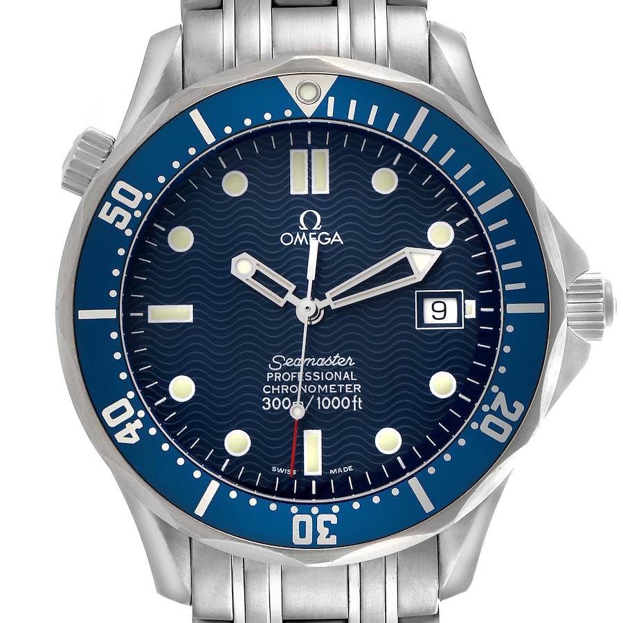 The Omega Seamaster model 2531.80.00 is shown from a front angle, displaying the dial, bezel, and stainless steel bracelet.