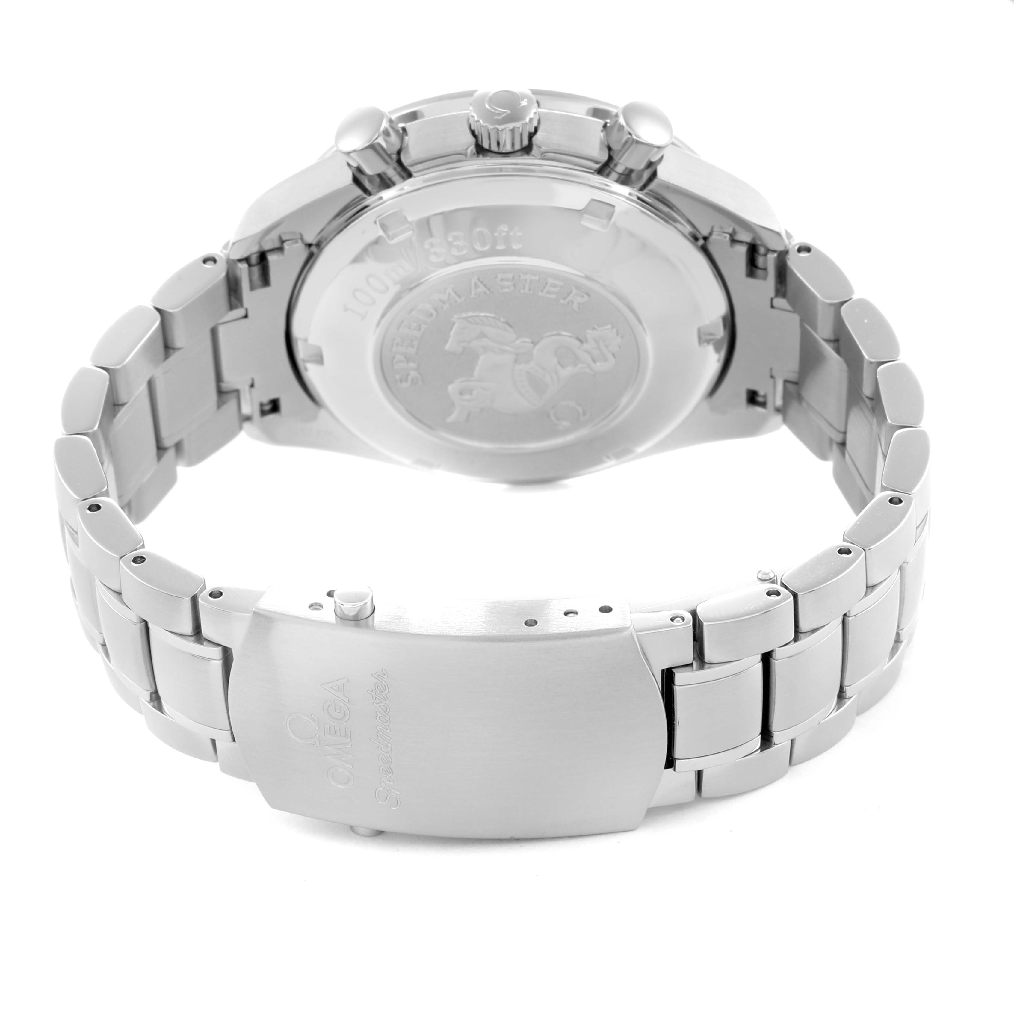 The image shows the back and clasp of an Omega Speedmaster 3220.50.00 Men
s Stainless Steel Black Dial watch, highlighting the bracelet and engraved case back.