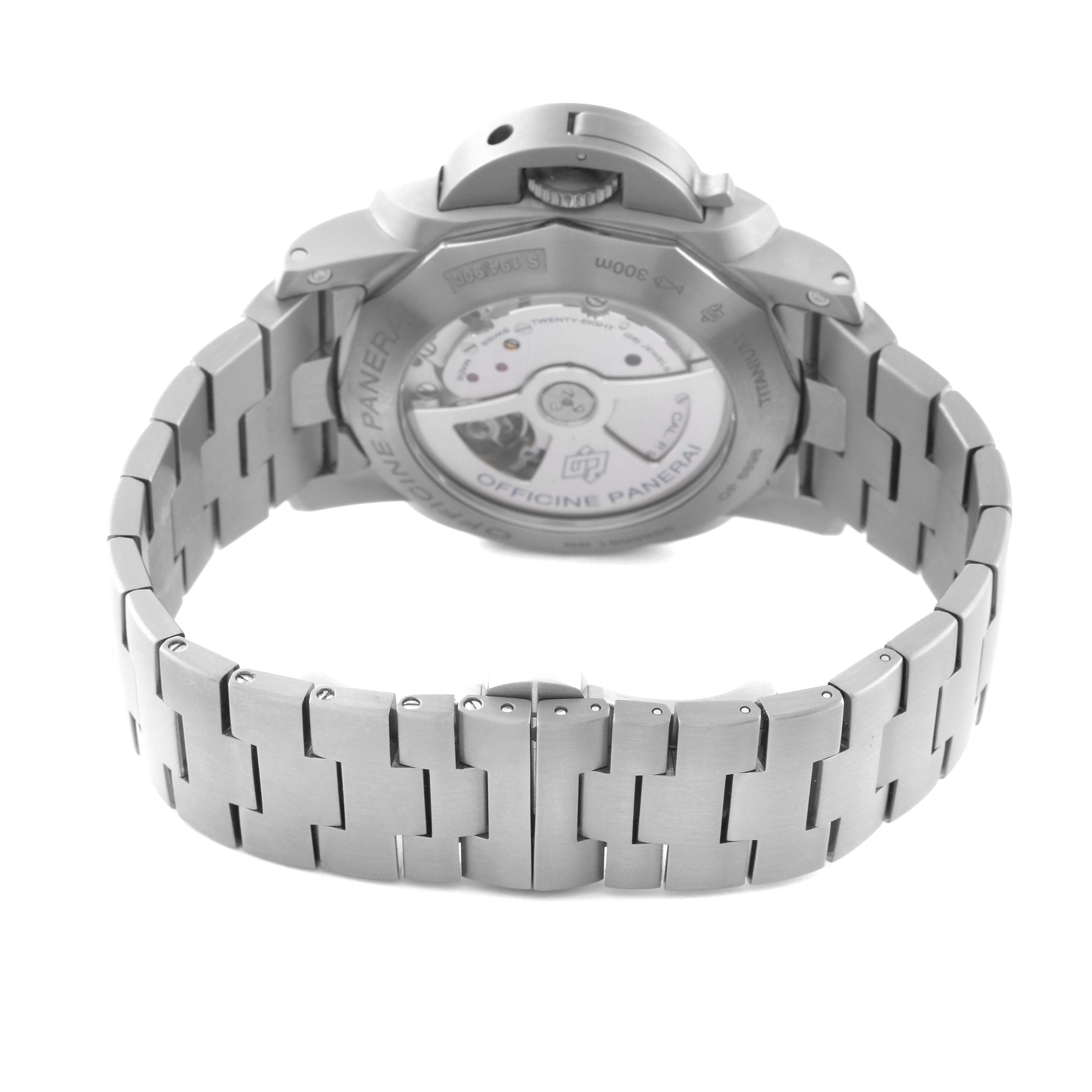 This image shows the back view of the Panerai Luminor PAM00352 Men
s Titanium Brown Dial PAM00352 Men
s Titanium Brown Dial model watch, highlighting the stainless steel bracelet and transparent case back.