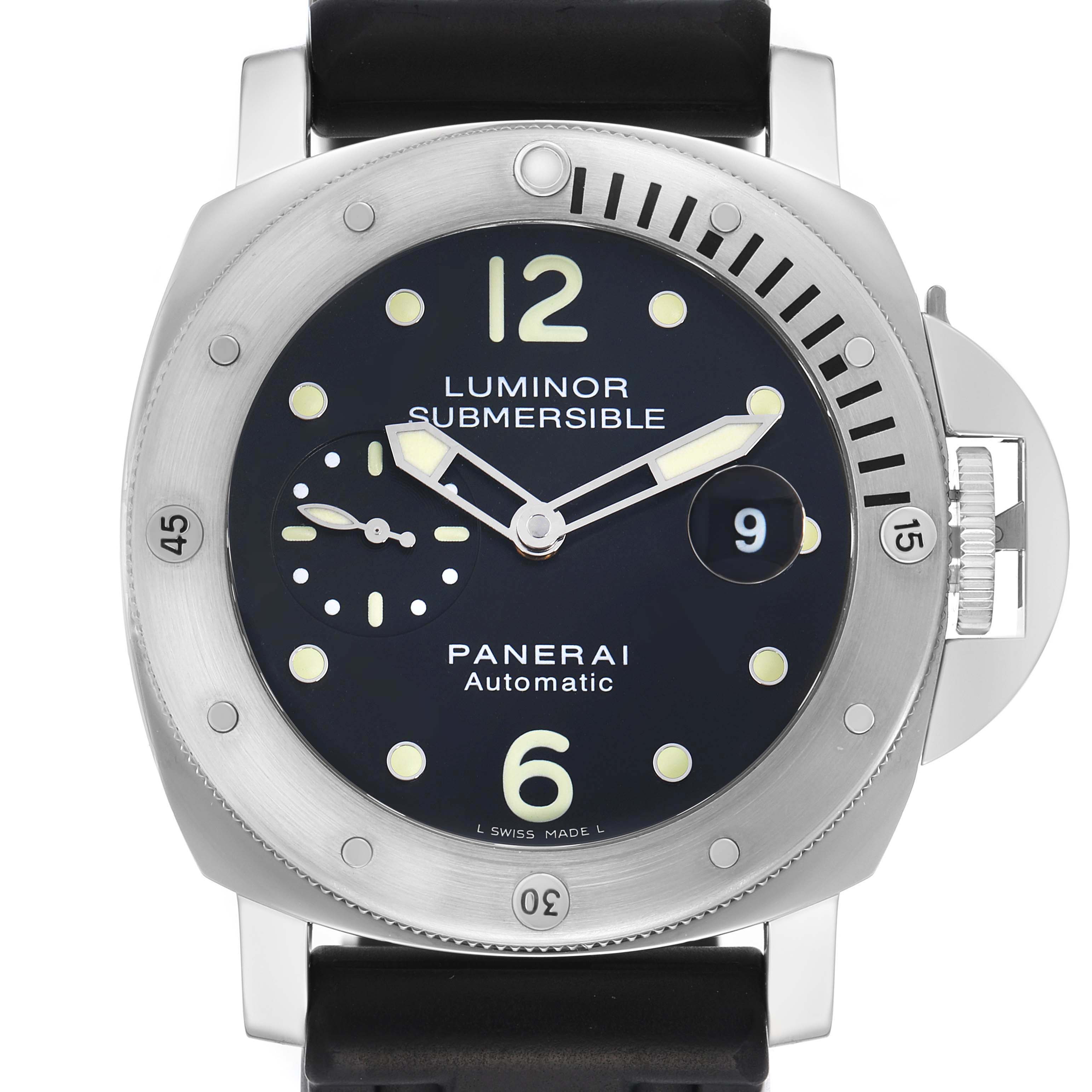 The image shows a front view of the Panerai Luminor Submersible, displaying the dial, bezel, and crown guard.