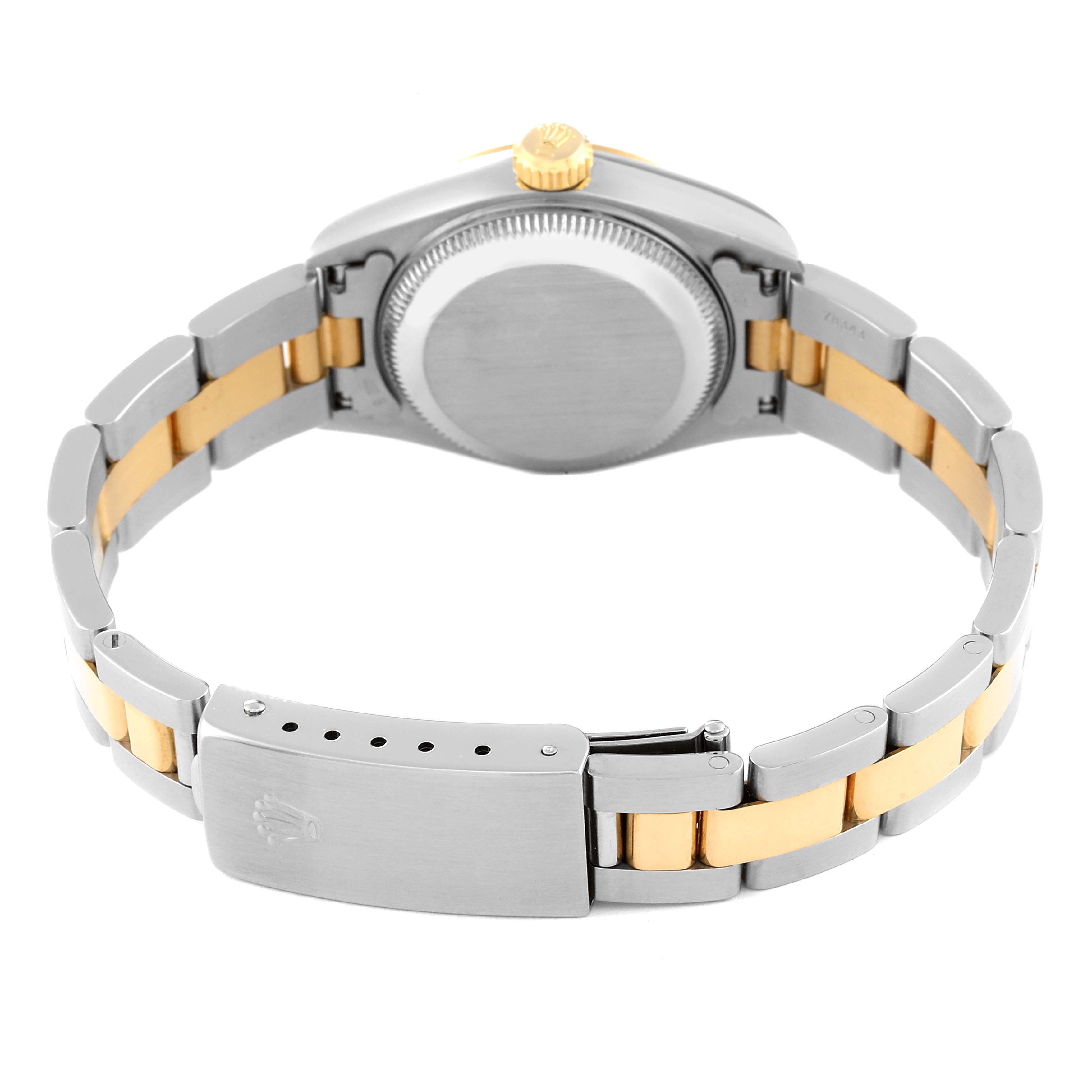 This image shows the back of a Rolex Datejust 69163 Women
s Steel and Gold (two tone) Grey Dial 69163 Women
s Steel and Gold (two tone) Grey Dial watch, highlighting its two-tone bracelet and clasp.